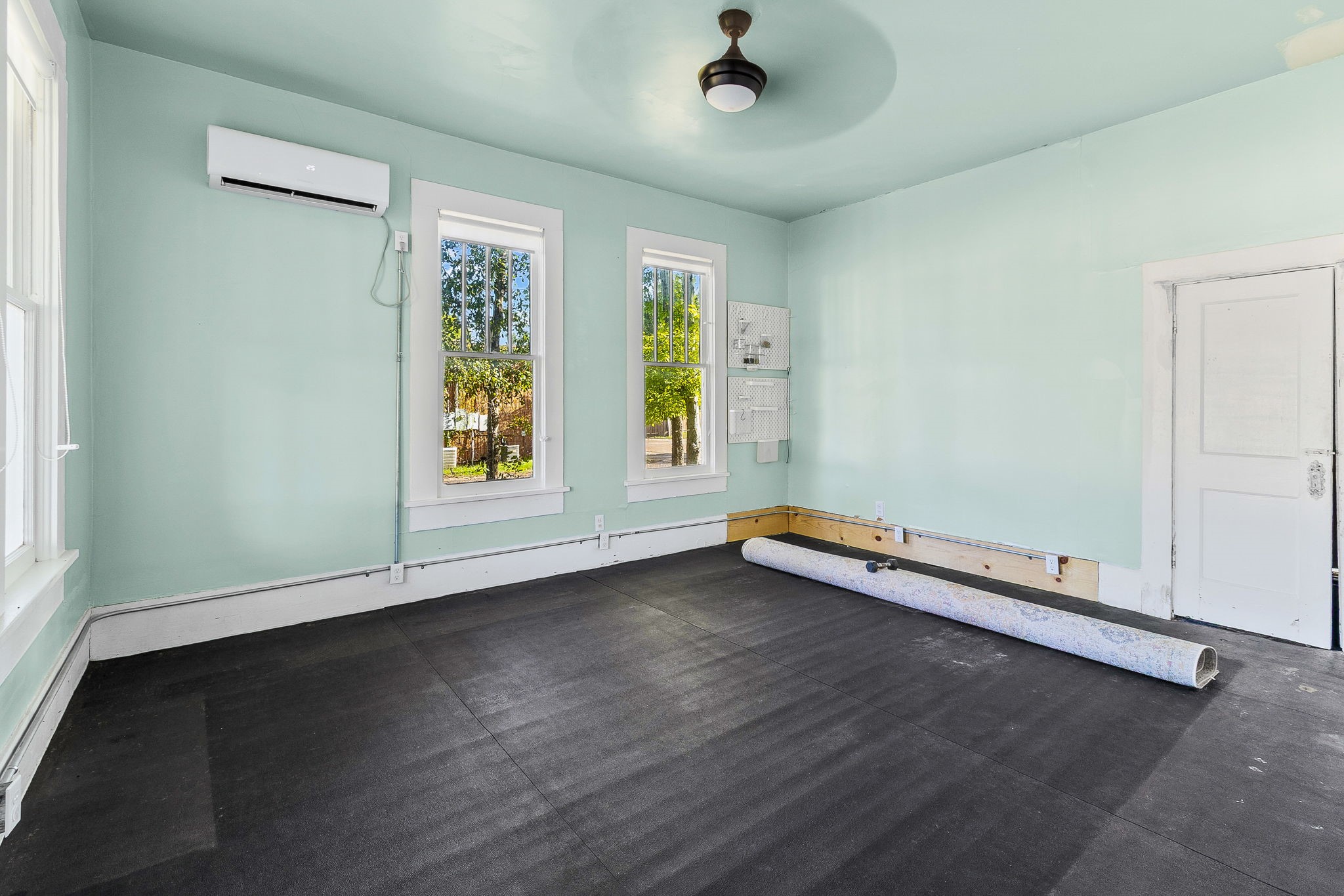303 S Washington Avenue Property Photo 10