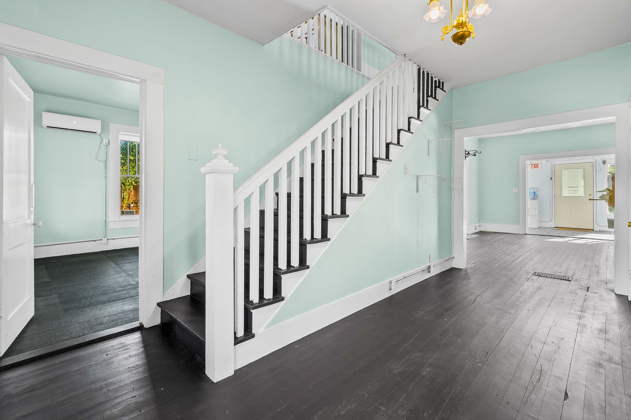 303 S Washington Avenue Property Photo 12