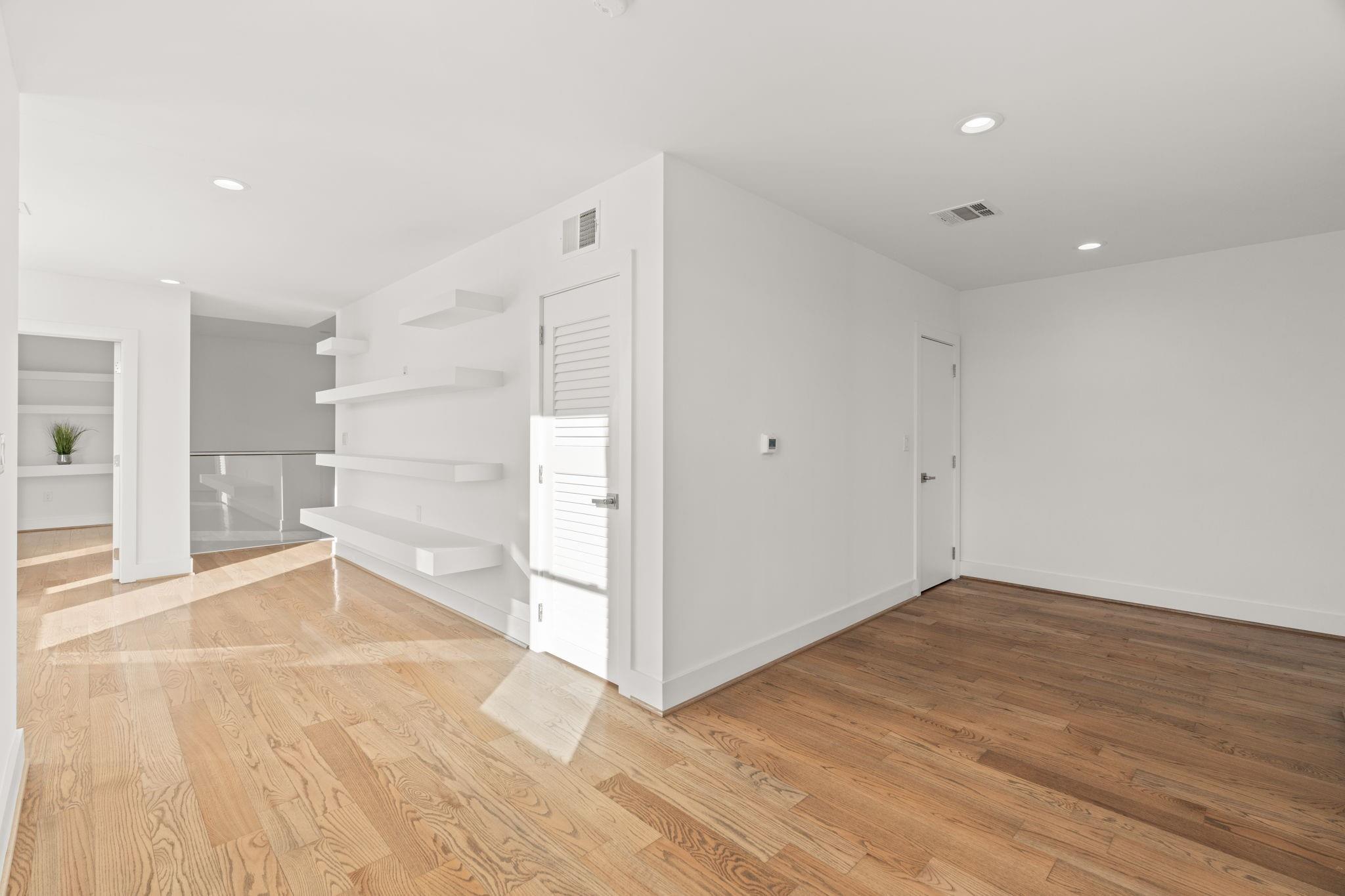 2120 Southgate Boulevard Property Photo 31