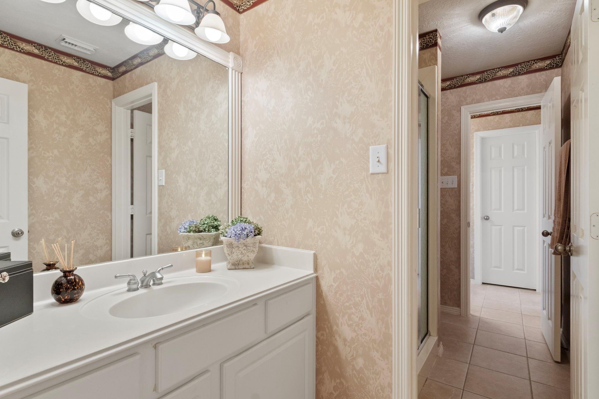 17331 Fairgrove Park Drive Property Photo 38