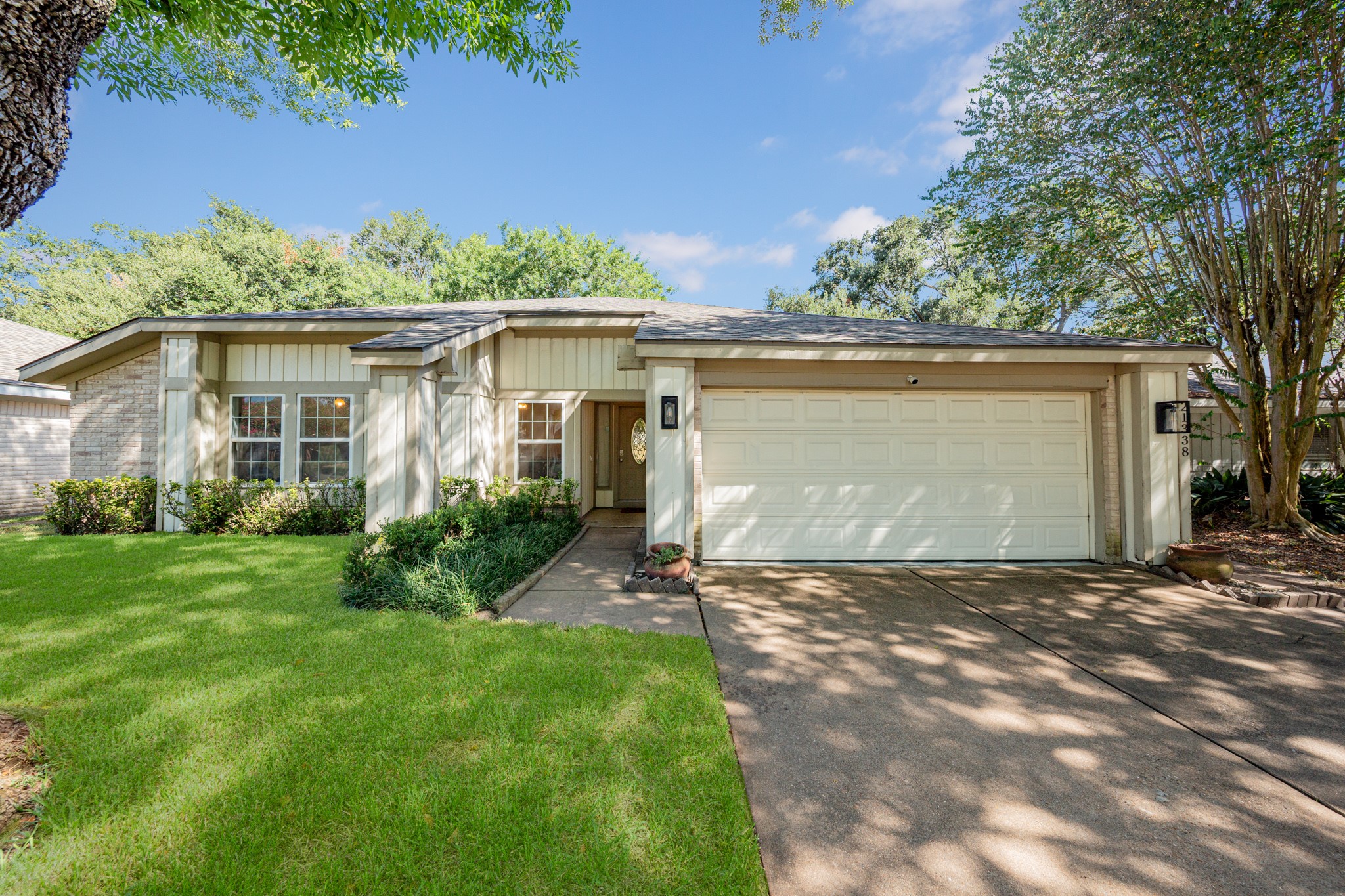 21338 Highland Knolls Drive Property Photo 2