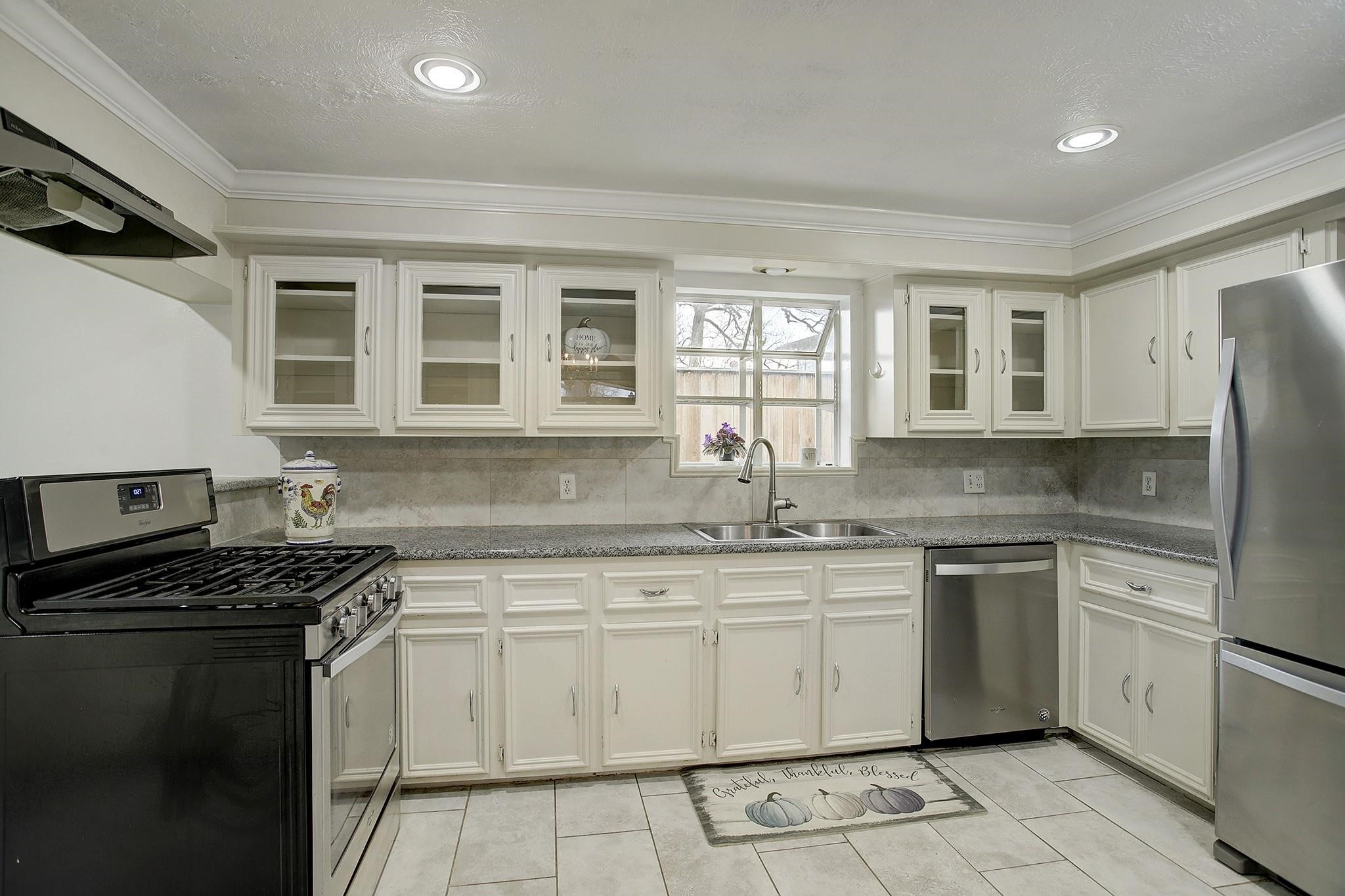 5303 Tallow Lane Property Photo 19