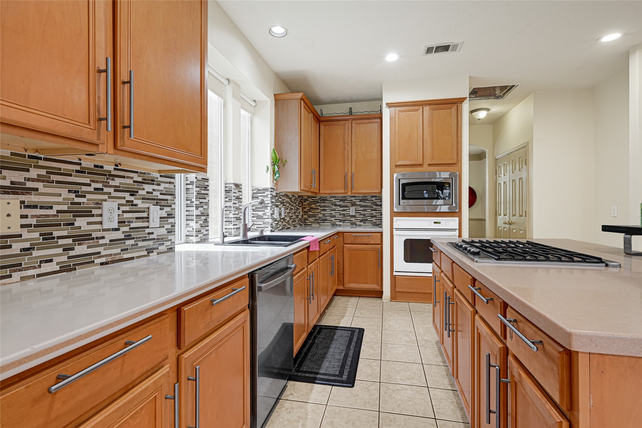 13911 Blue Vista Drive Property Photo 10