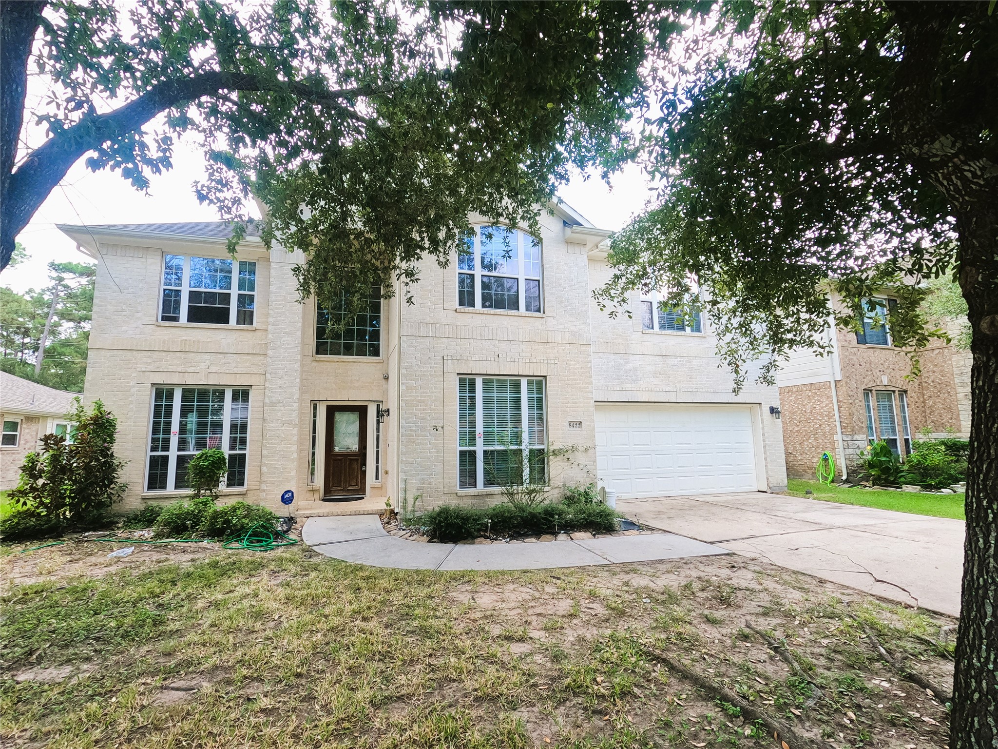 8422 Silver Lure Drive Property Photo 2