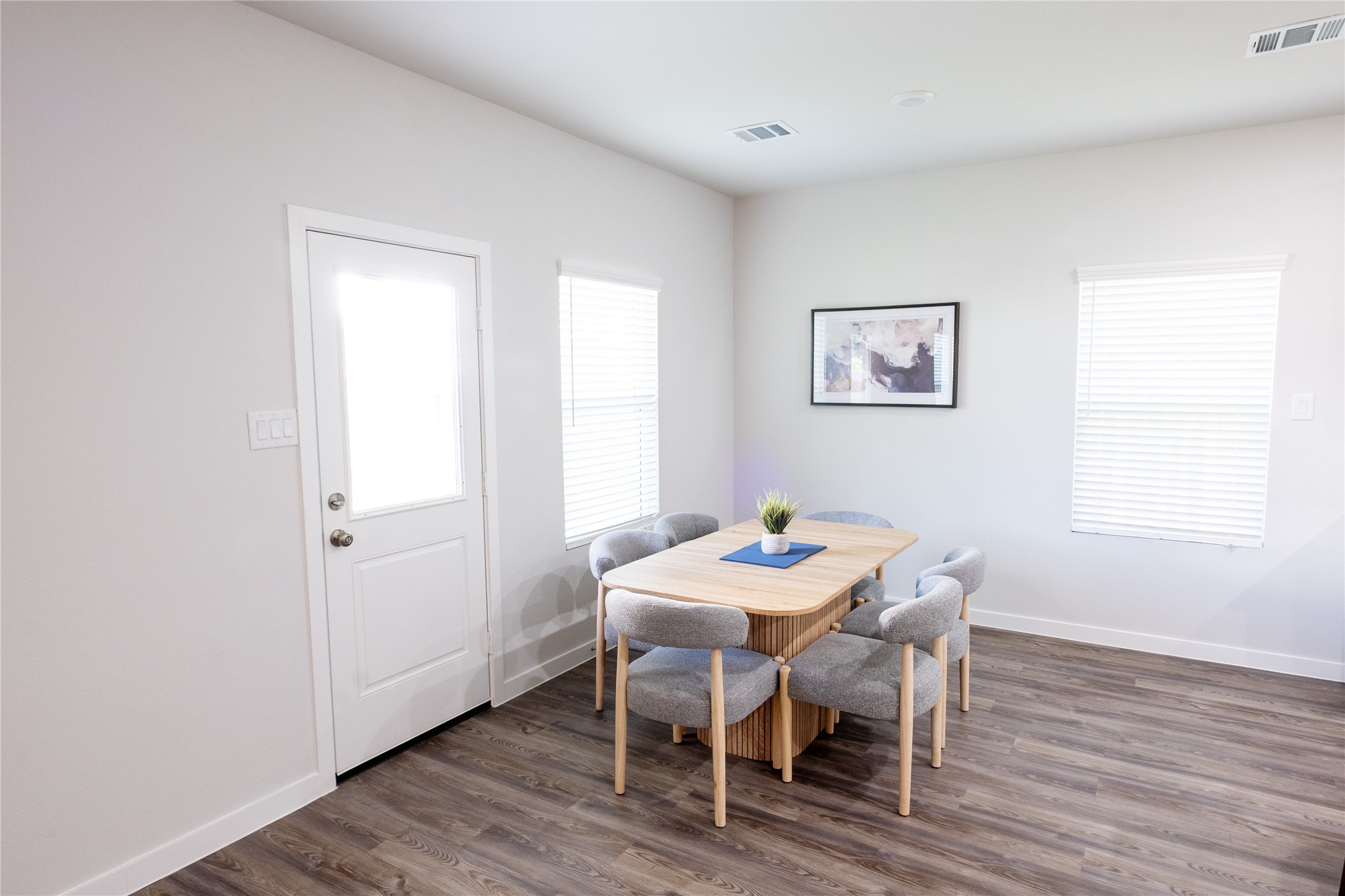 211 Brazen Forest Trail Property Photo 7