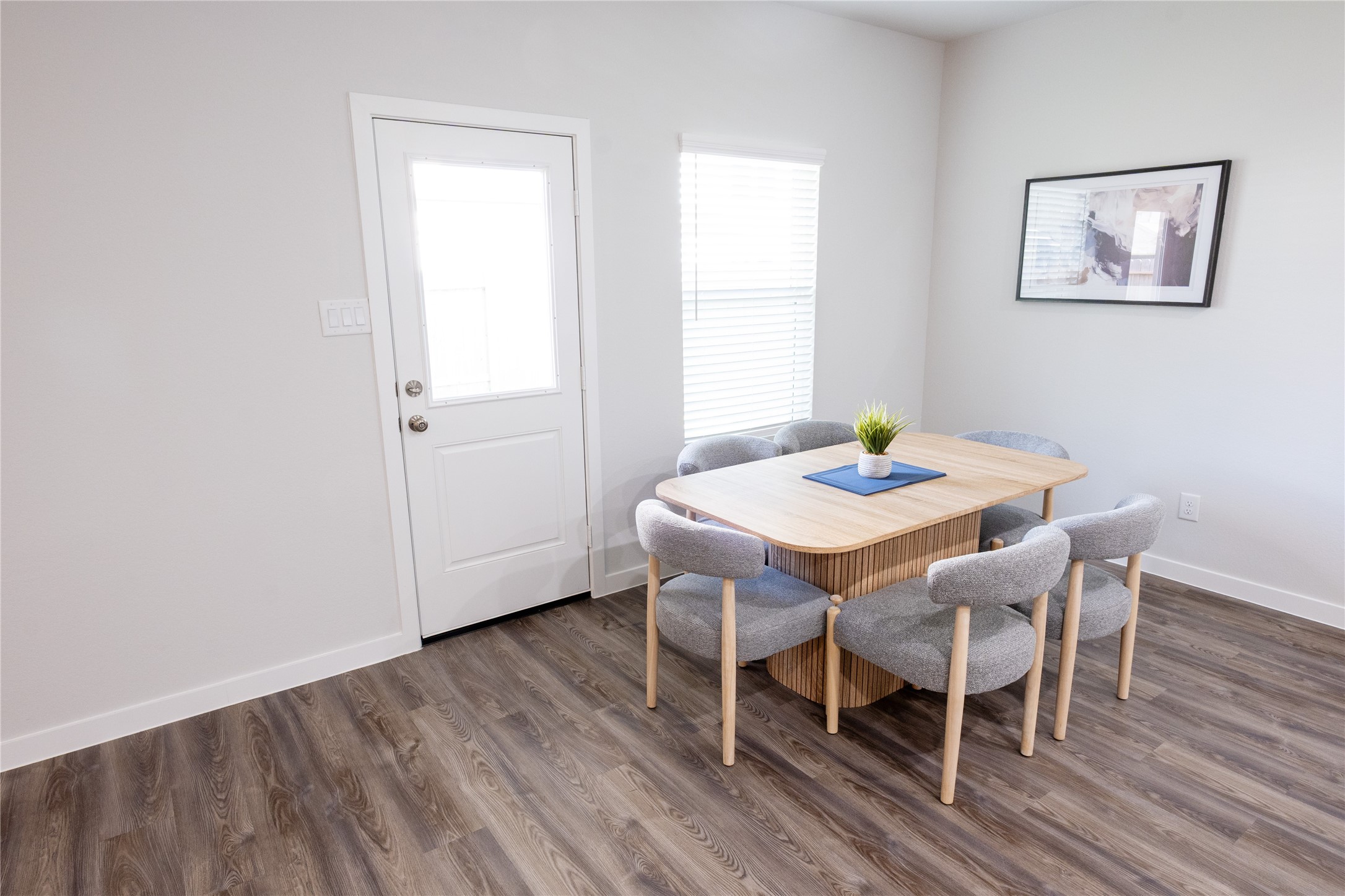 211 Brazen Forest Trail Property Photo 8