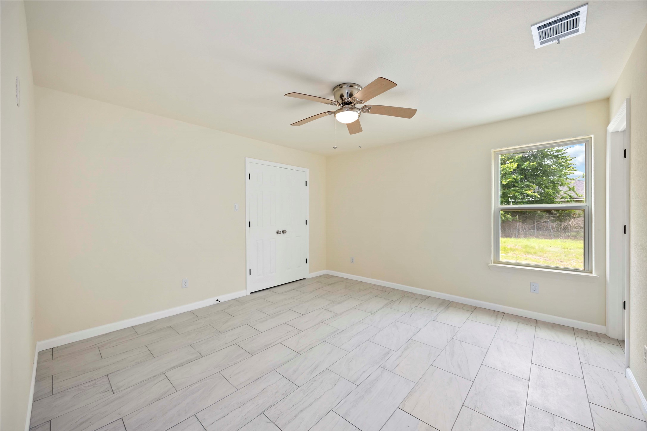 14704 Ohara Drive A Property Photo 7