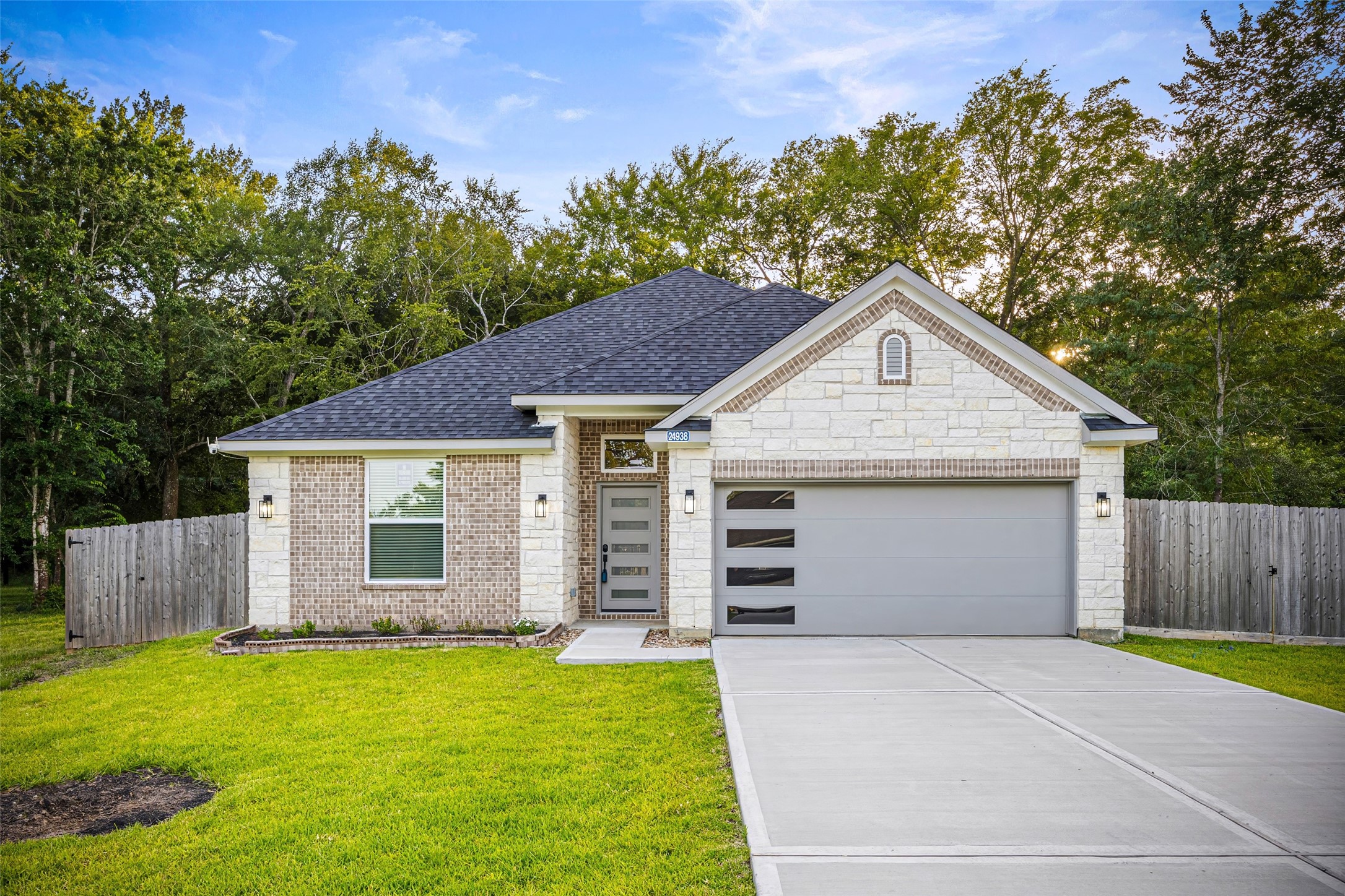 24938 Shady Oak Drive Property Photo