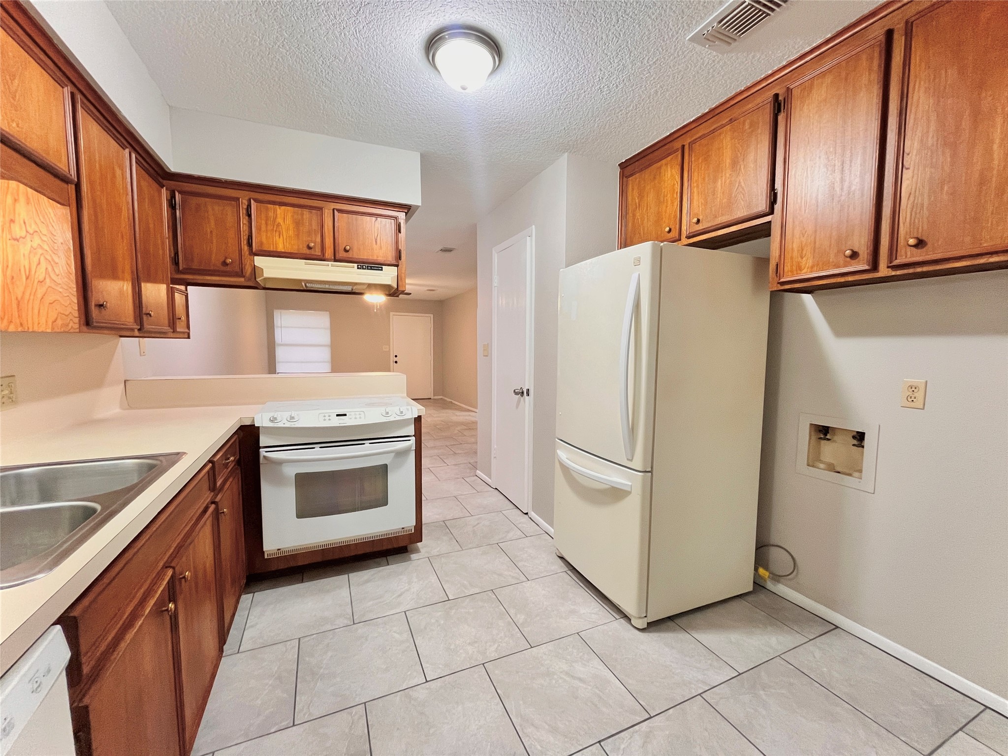2100 Austin Street 23 Property Photo 1