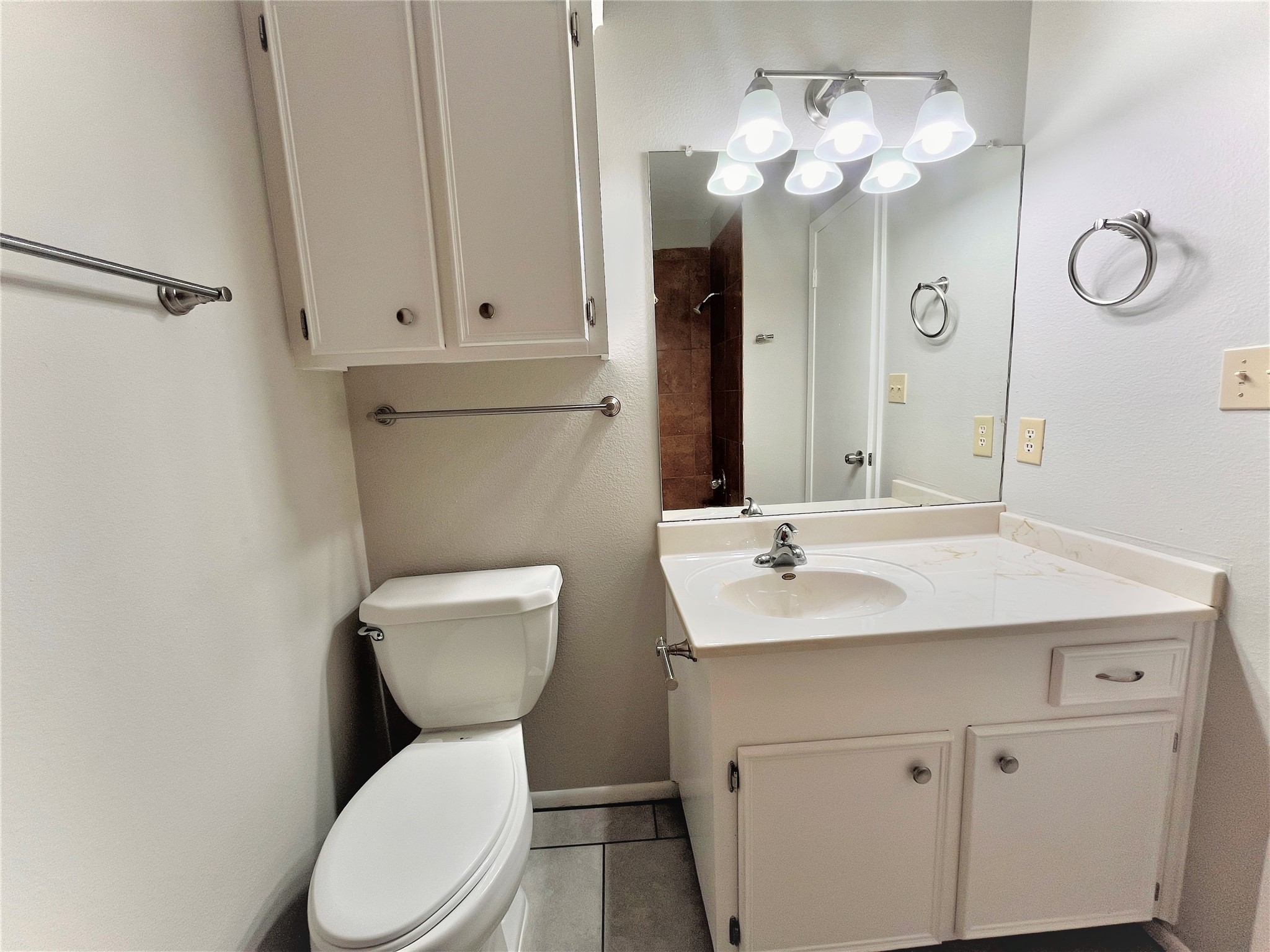 2100 Austin Street 23 Property Photo 14