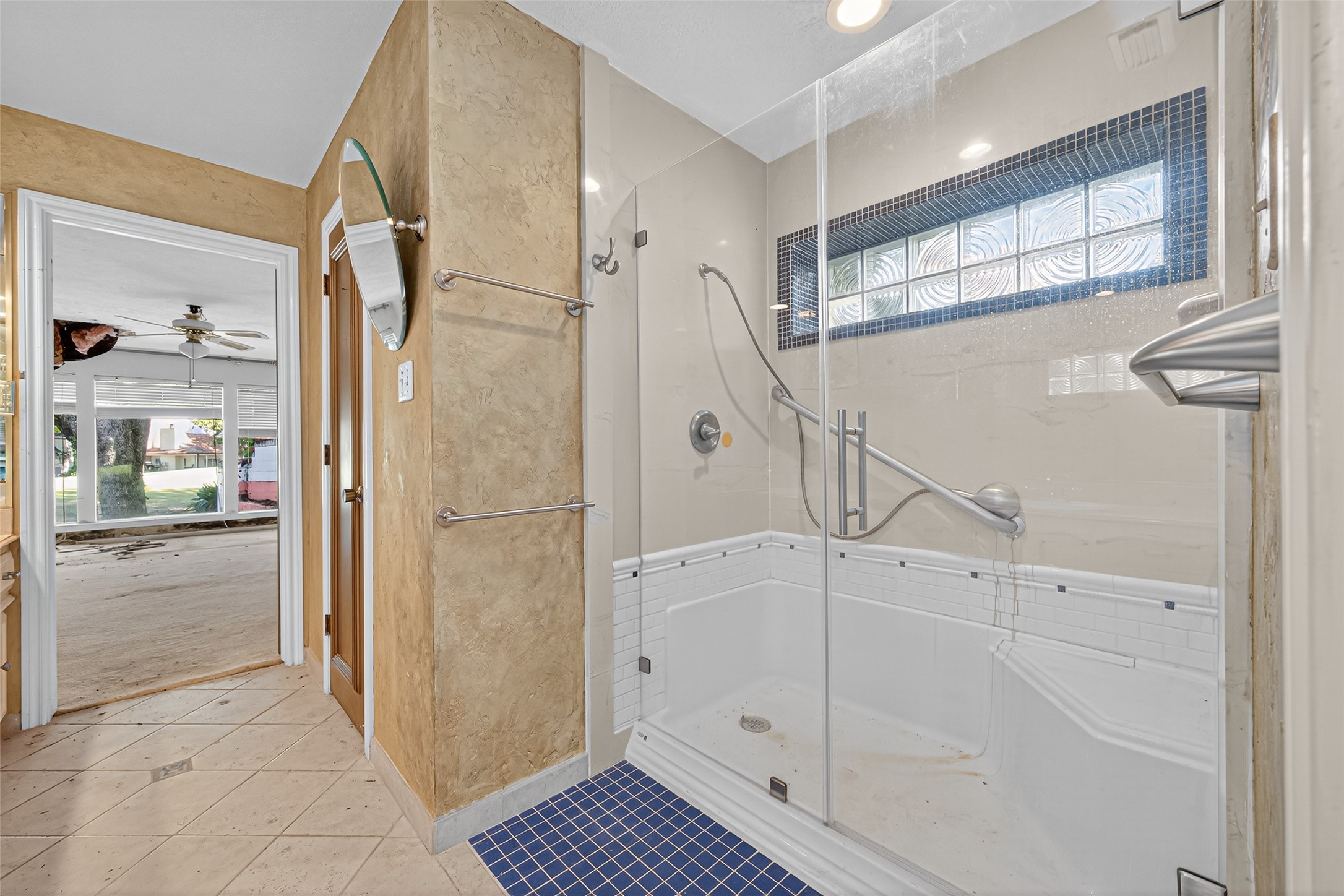 82 April Wind Drive S Property Photo 15