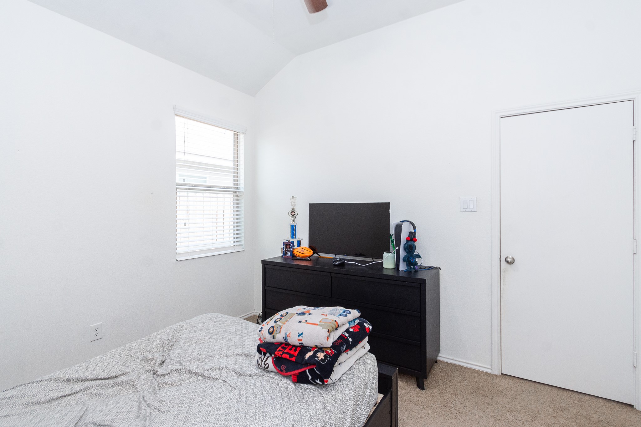 11431 Vassal Crossing Property Photo 26