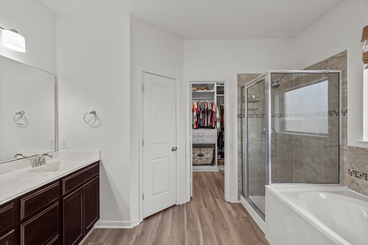 944 Francesca Court Property Photo 21