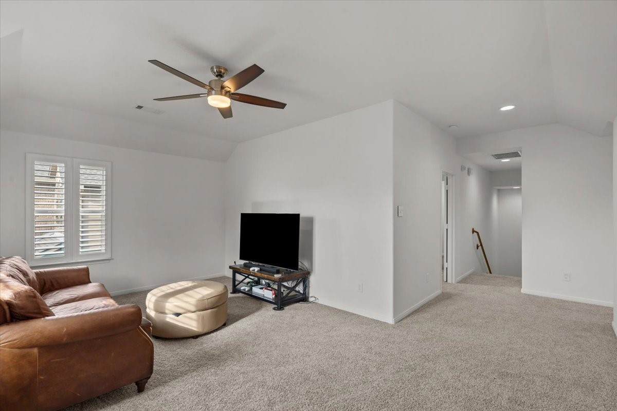 944 Francesca Court Property Photo 27