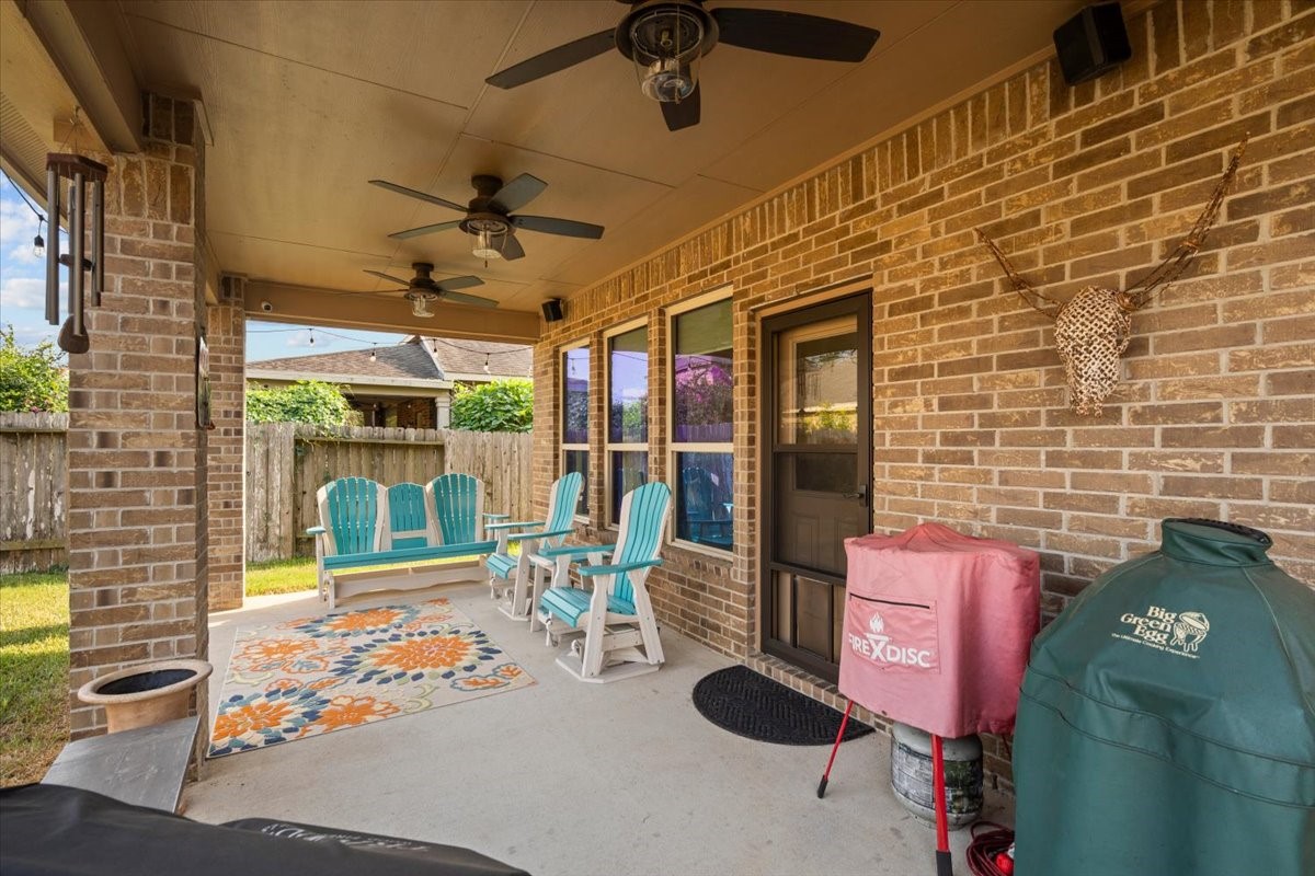 944 Francesca Court Property Photo 36