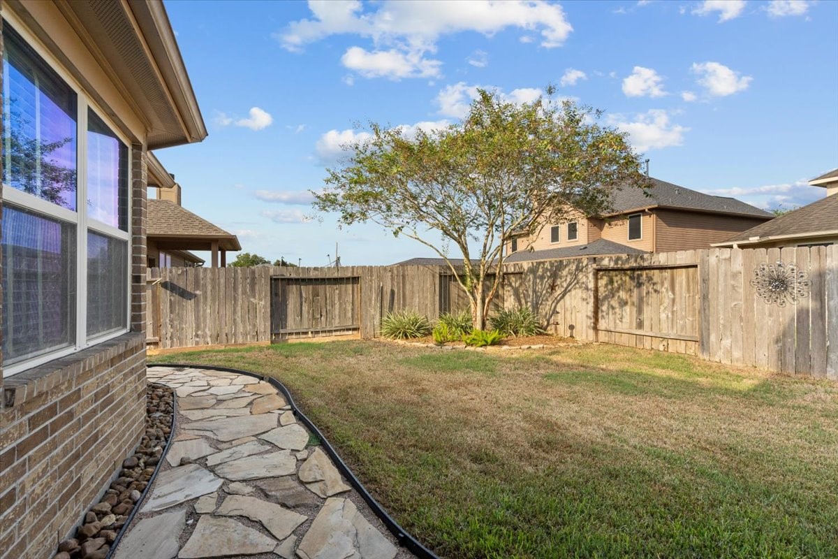 944 Francesca Court Property Photo 40