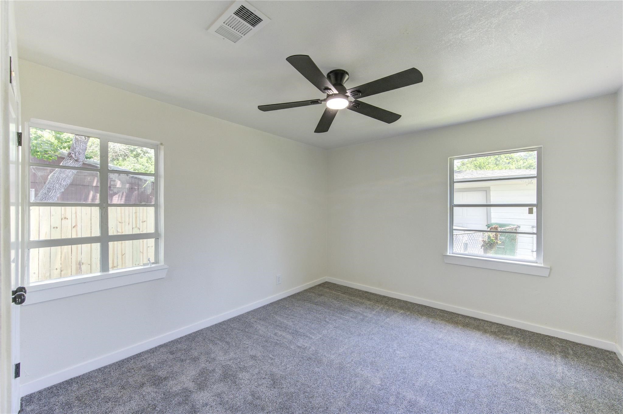 4914 Pershing Street Property Photo 17