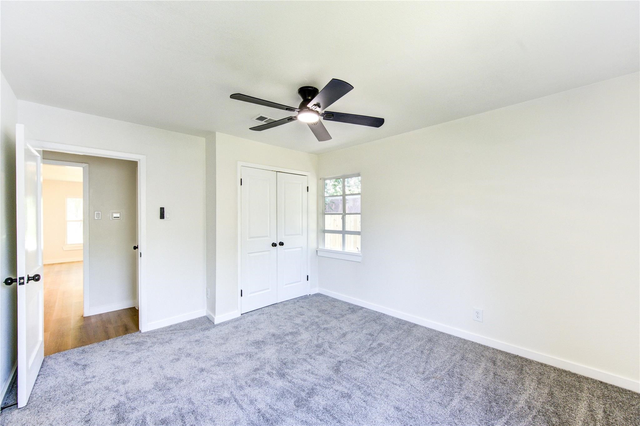 4914 Pershing Street Property Photo 18