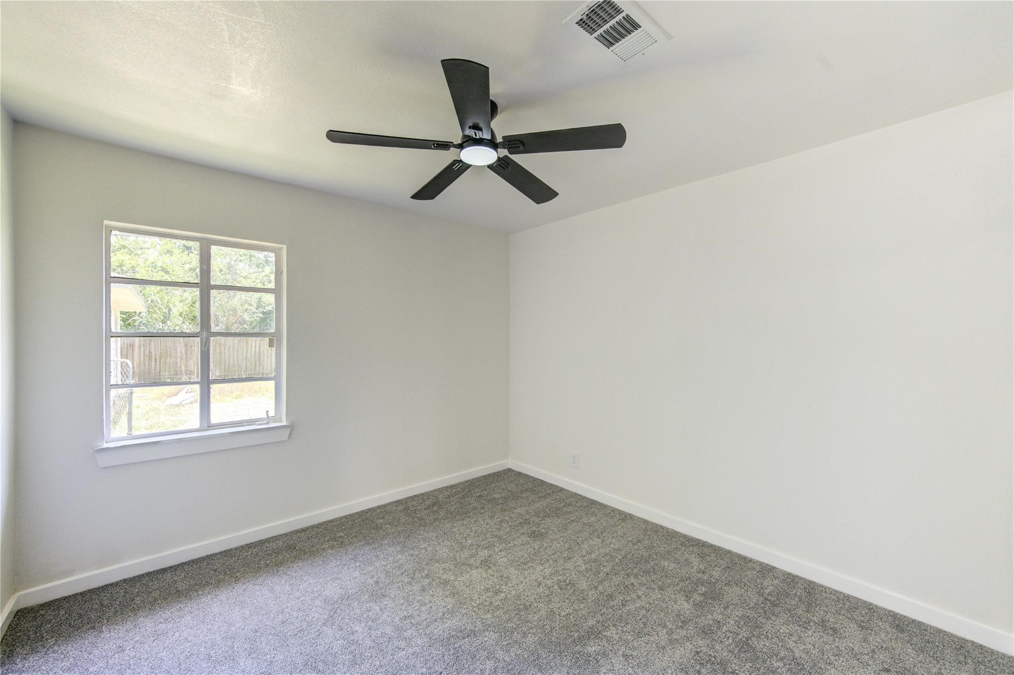 4914 Pershing Street Property Photo 19