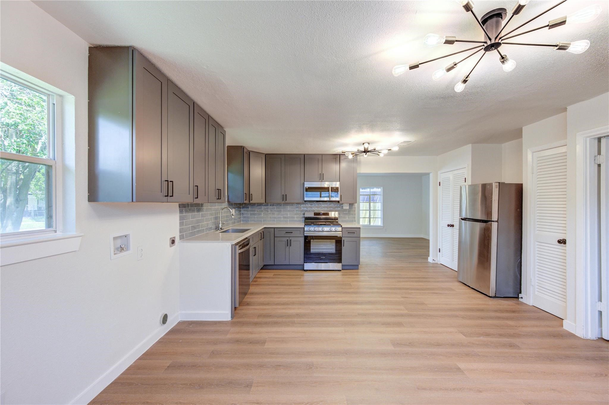 4914 Pershing Street Property Photo 28
