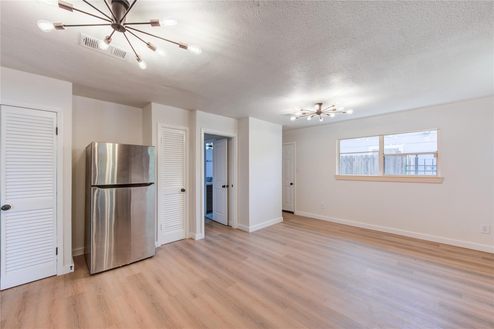 4914 Pershing Street Property Photo 31