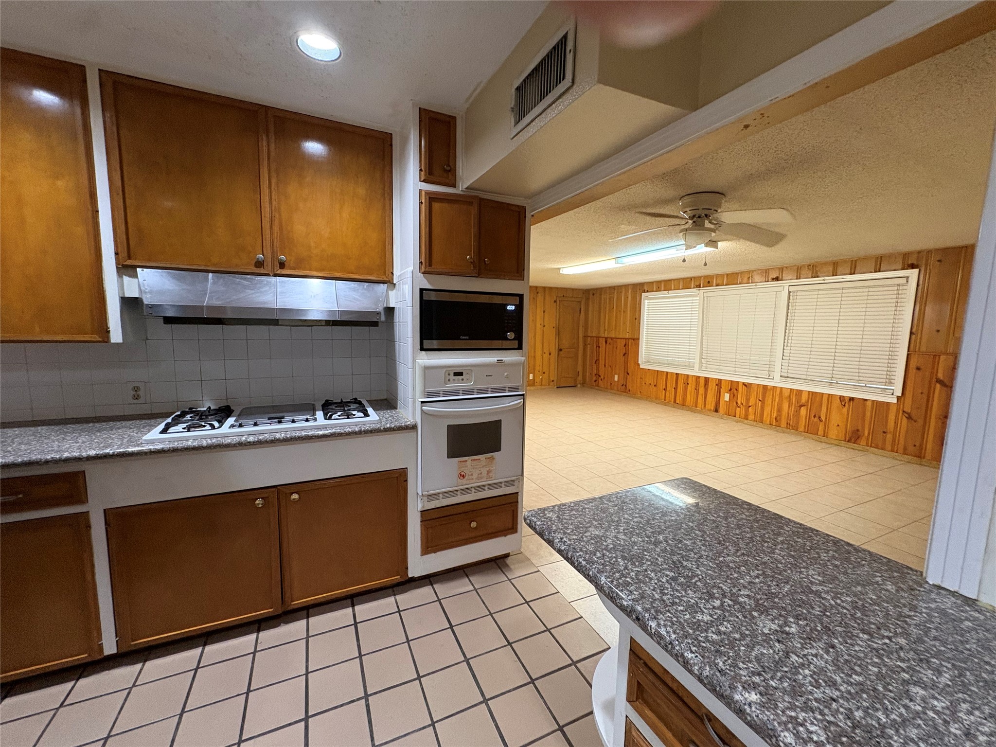 106 Barracuda Avenue Property Photo 9