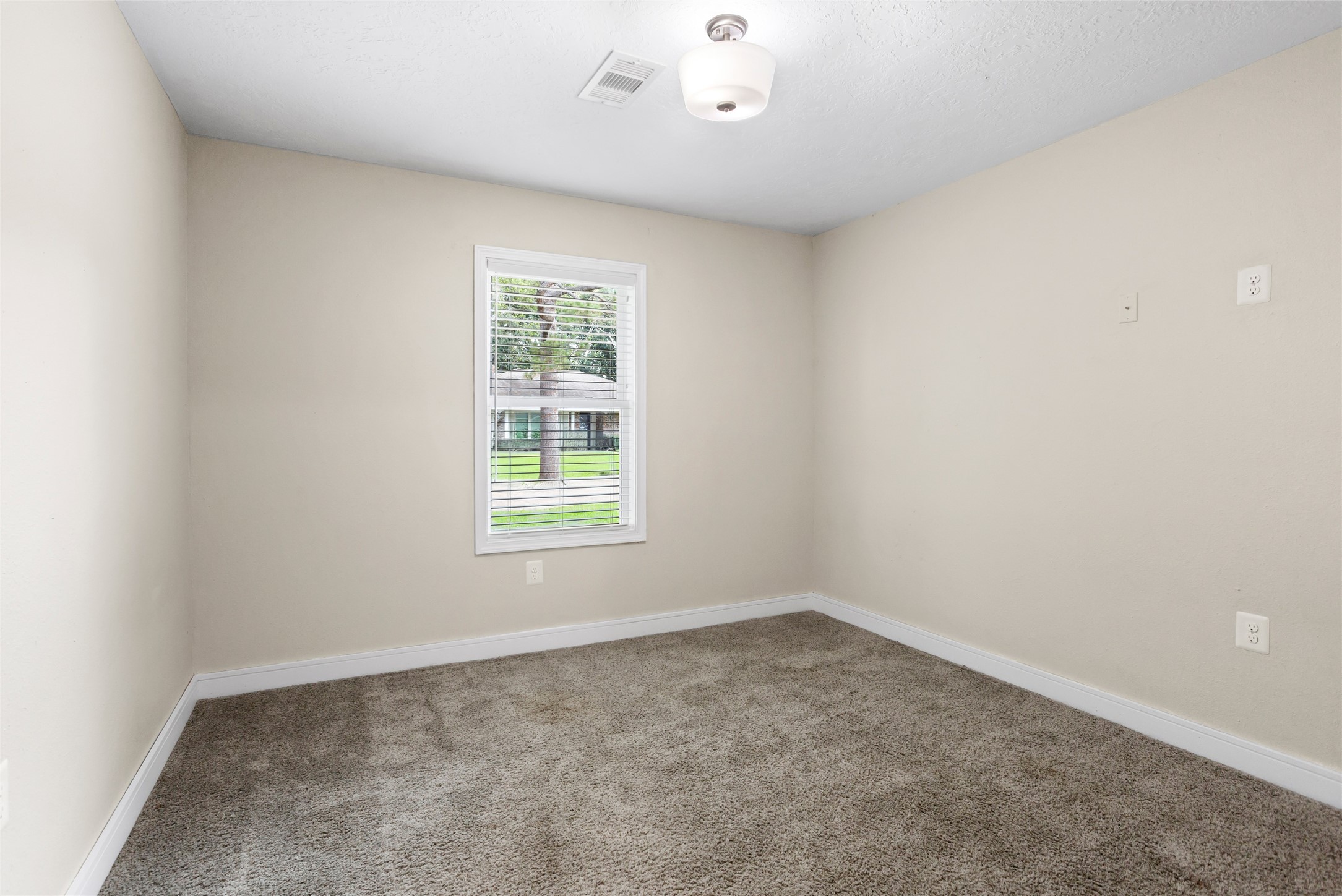 5000 Old Castle Lane Property Photo 16