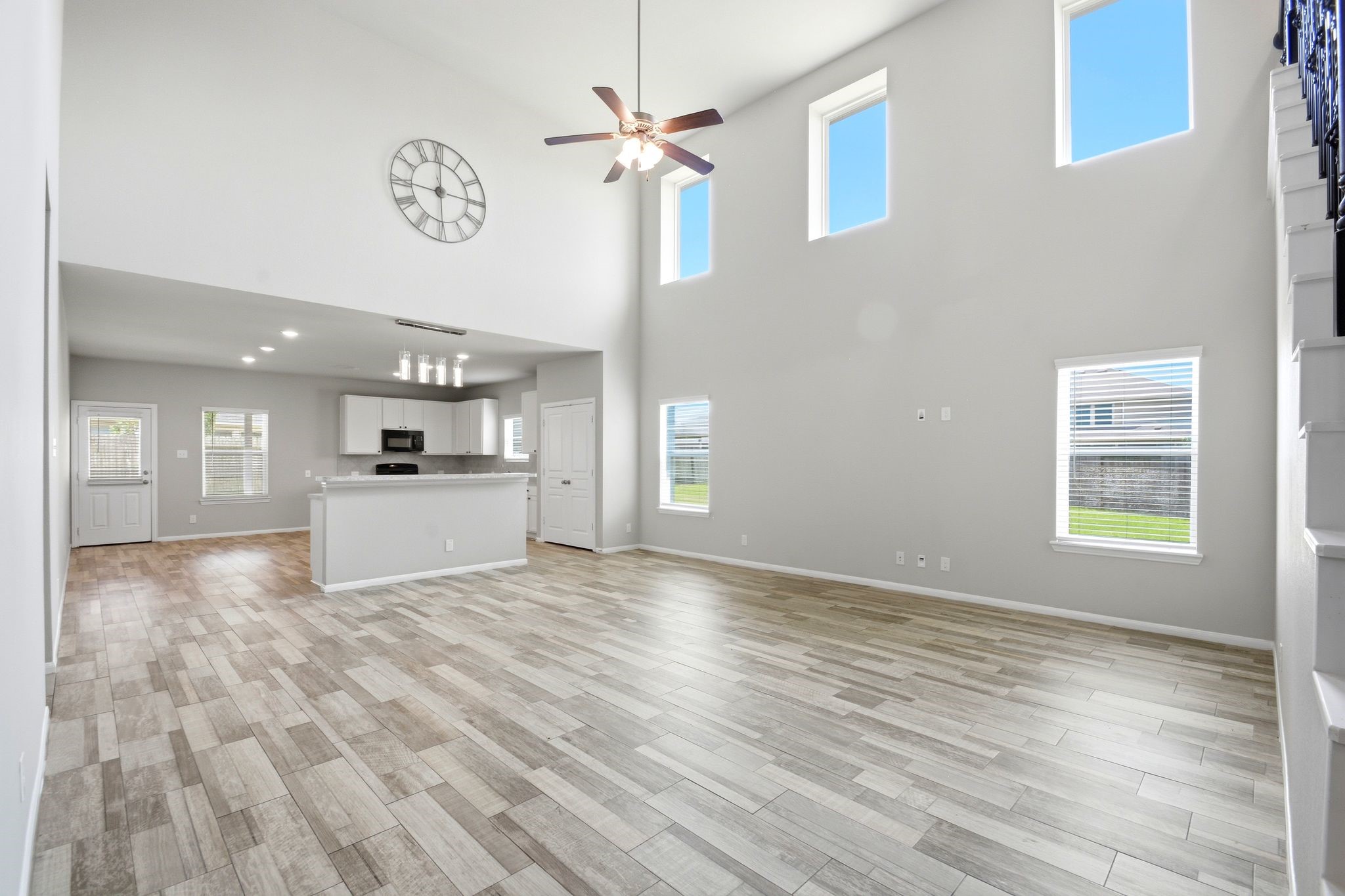 16203 Centennial Light Drive Property Photo 10