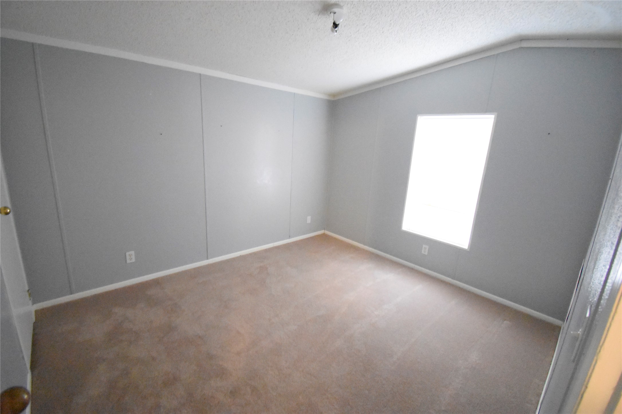 2 Lake View Lane Property Photo 9