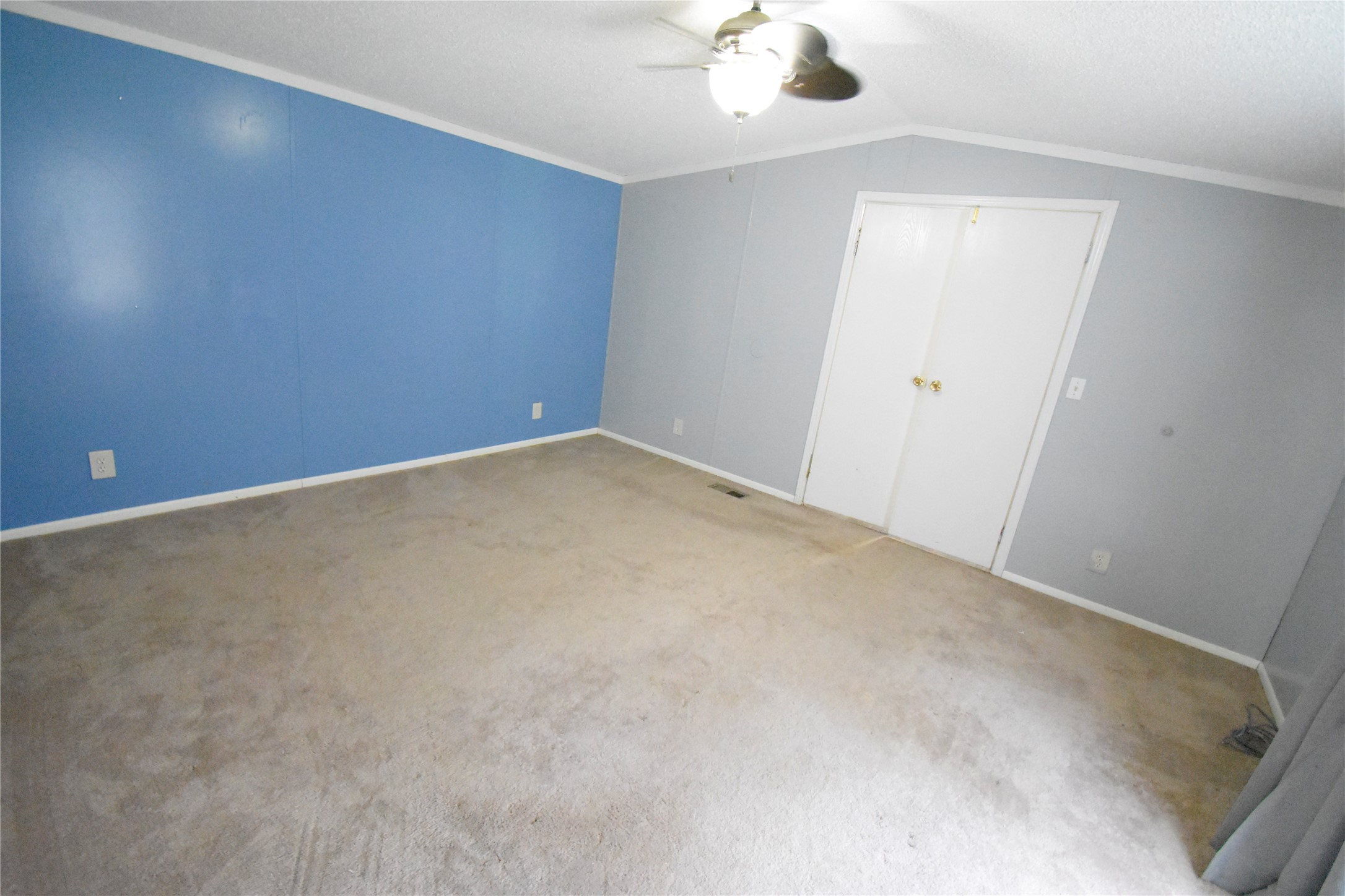 2 Lake View Lane Property Photo 16