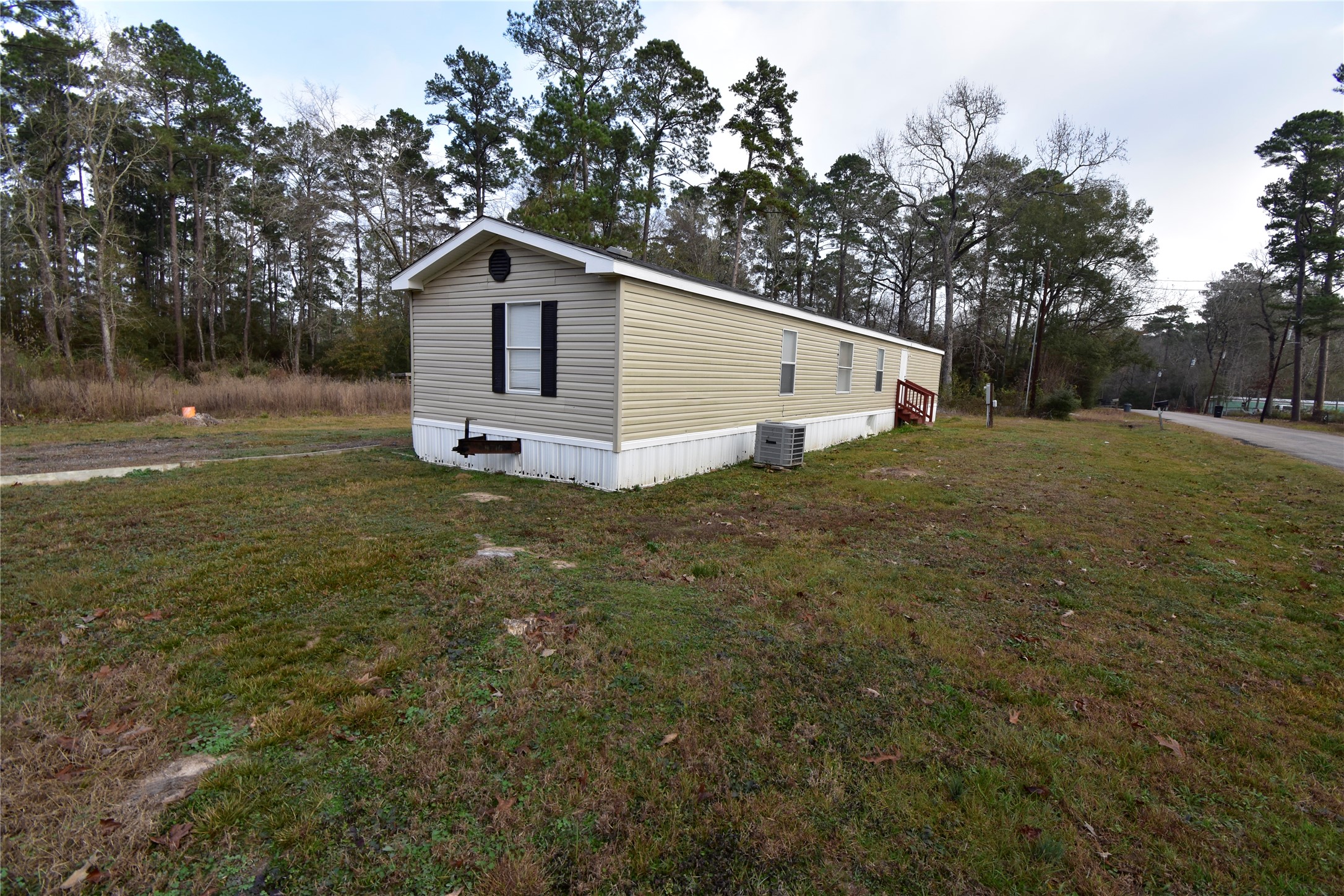 2 Lake View Lane Property Photo 21