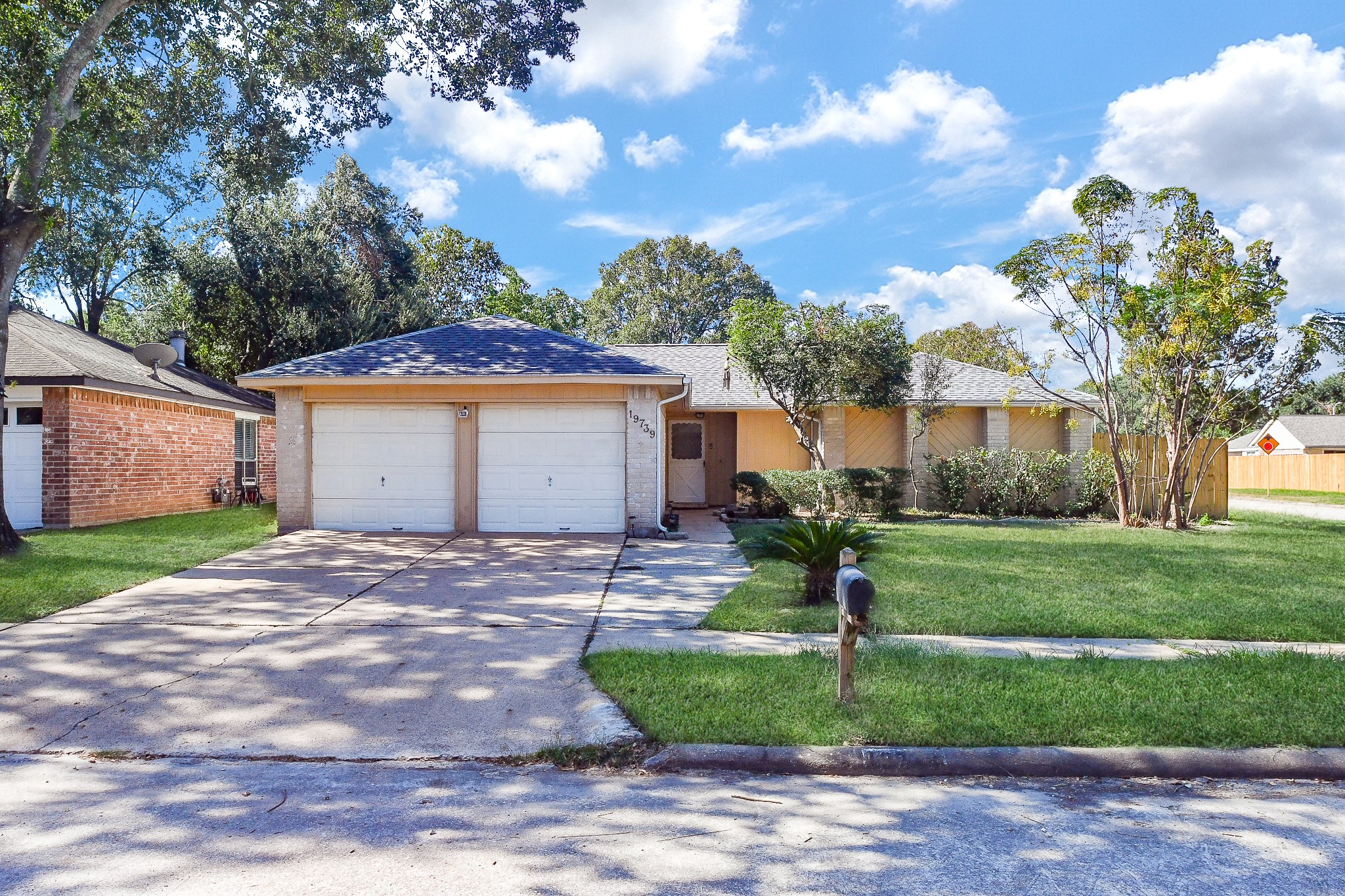 19739 Redroot Drive Property Photo 1