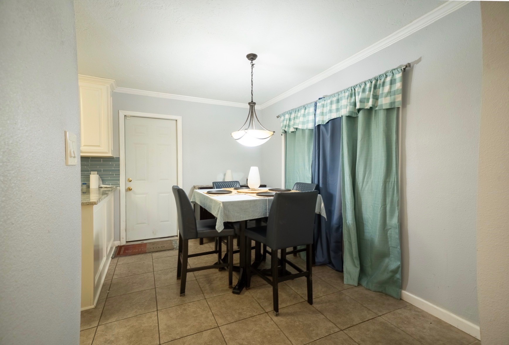 2117 Pecan Street Property Photo 8