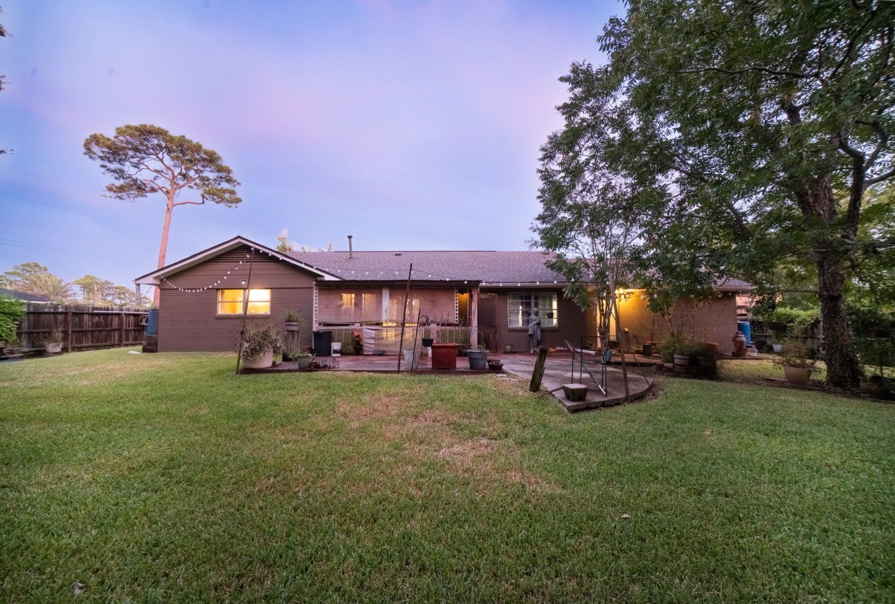 2117 Pecan Street Property Photo 17