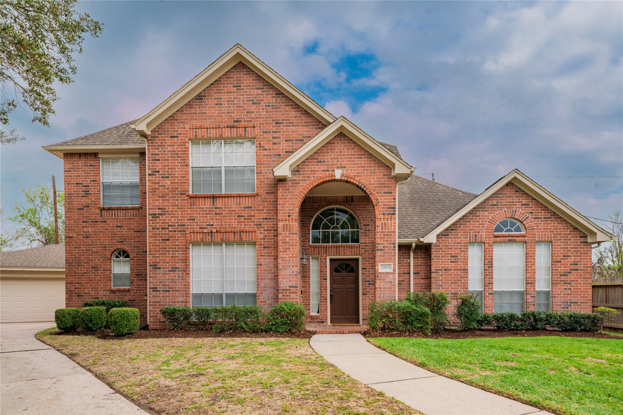 20834 Rivershire Lane Property Photo 4