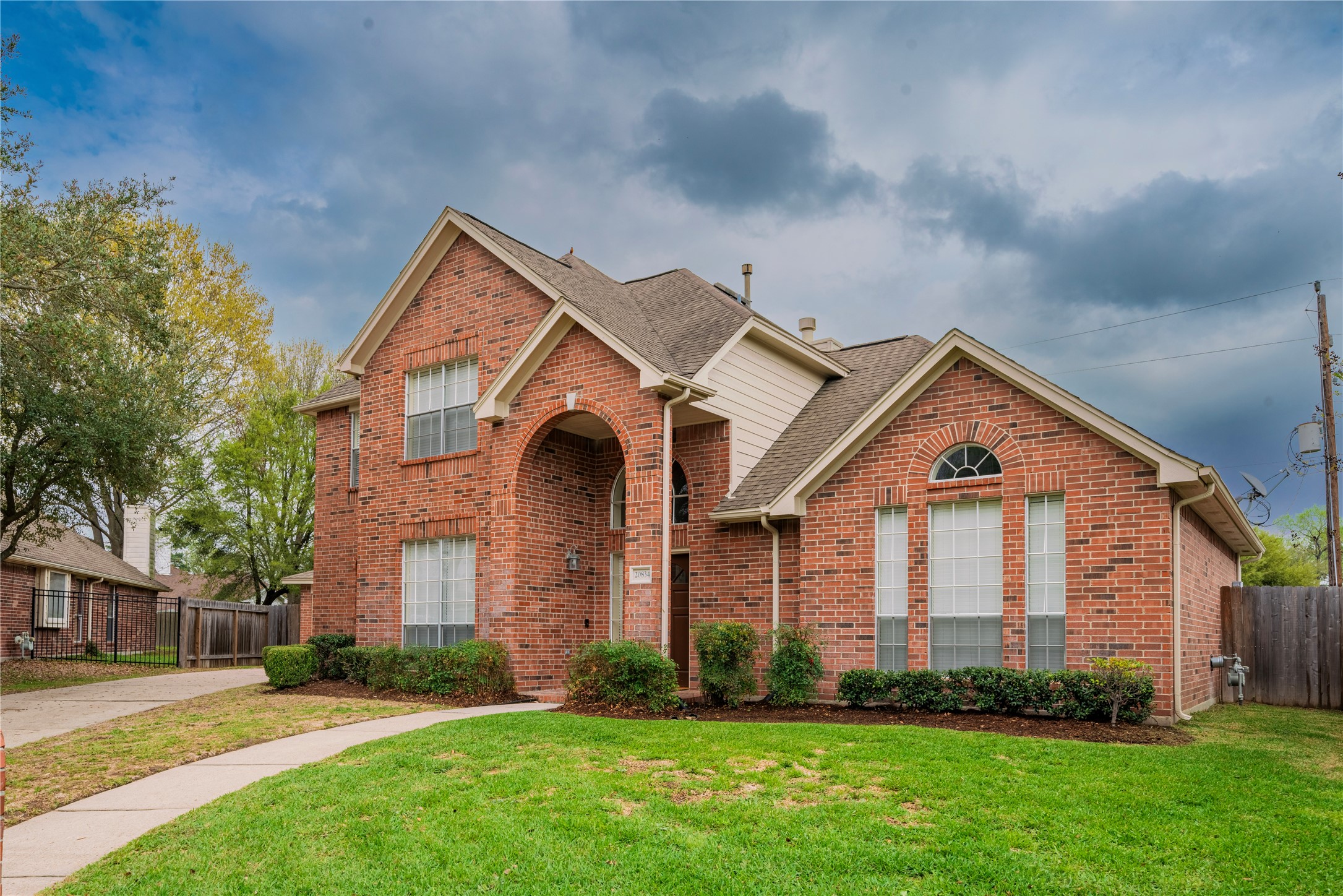 20834 Rivershire Lane Property Photo 6