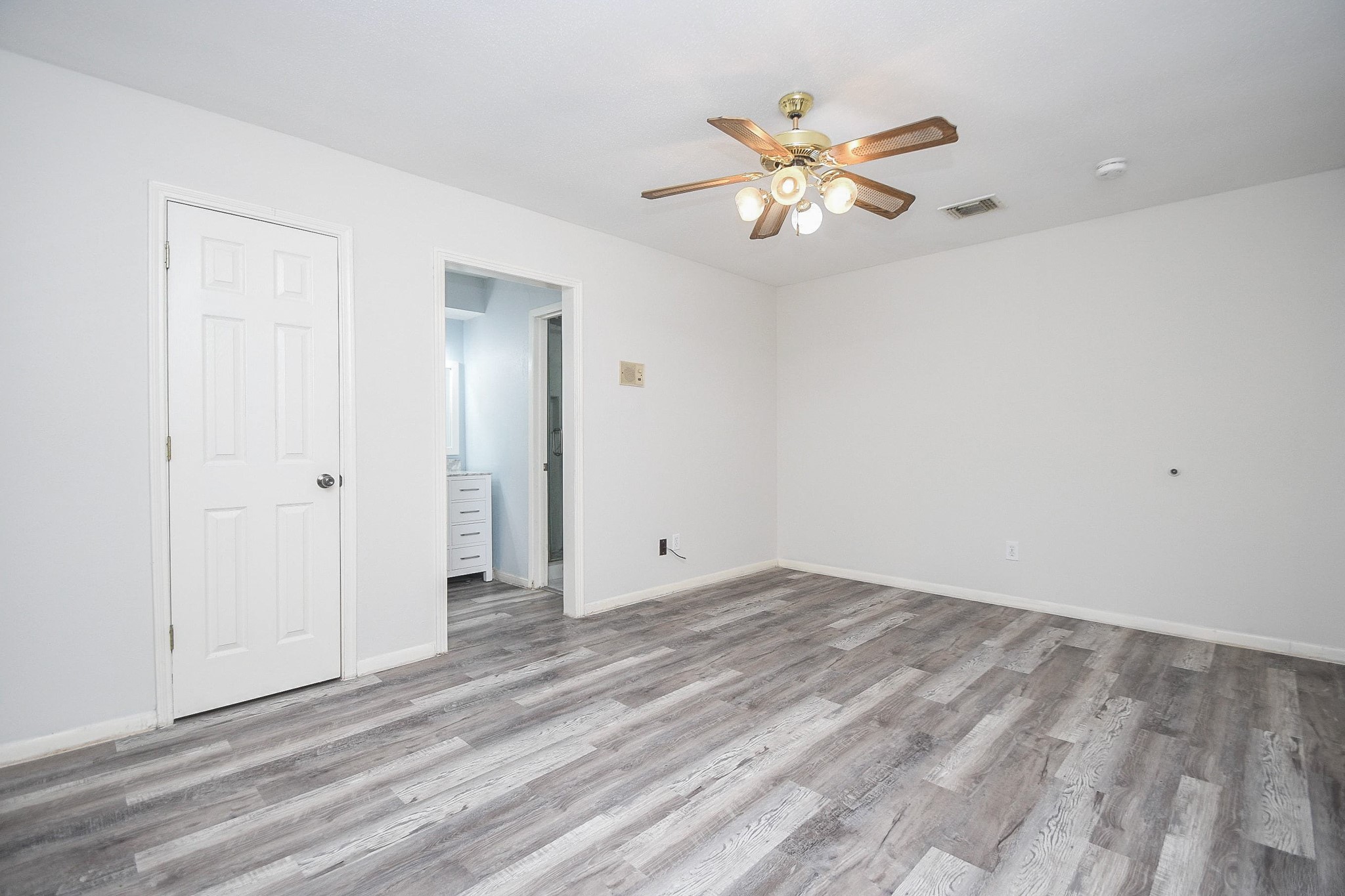 11915 N Hanworth Drive Property Photo 16