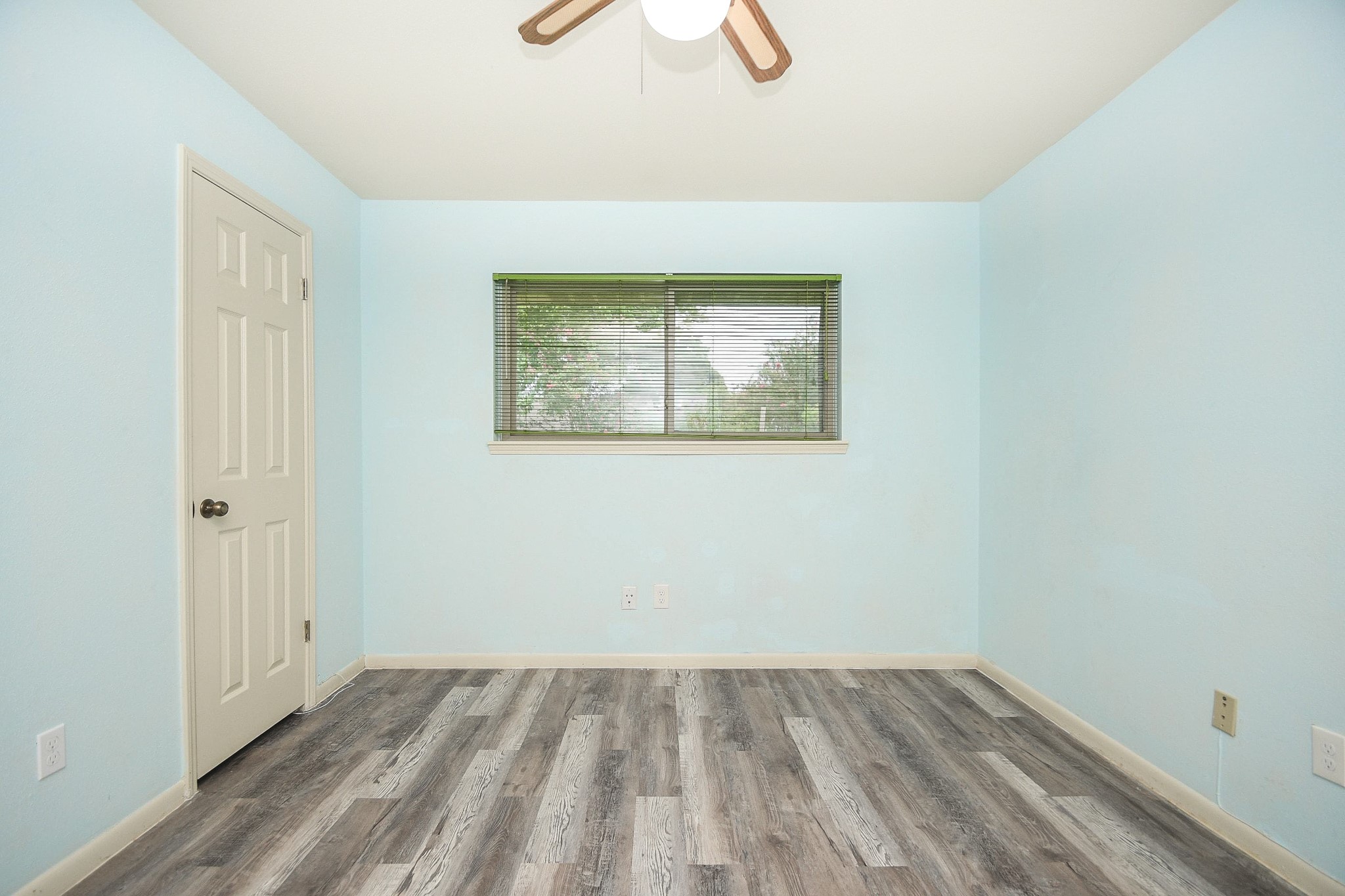 11915 N Hanworth Drive Property Photo 28