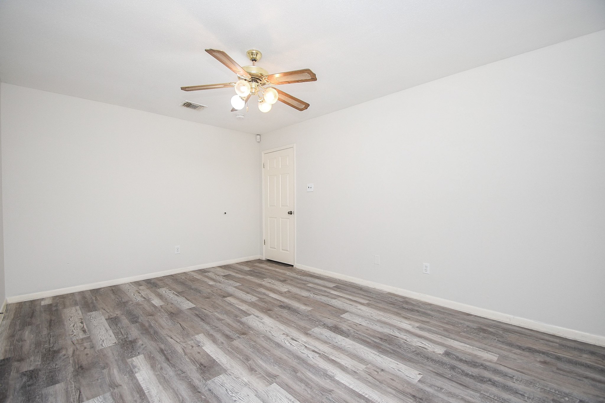 11915 N Hanworth Drive Property Photo 32