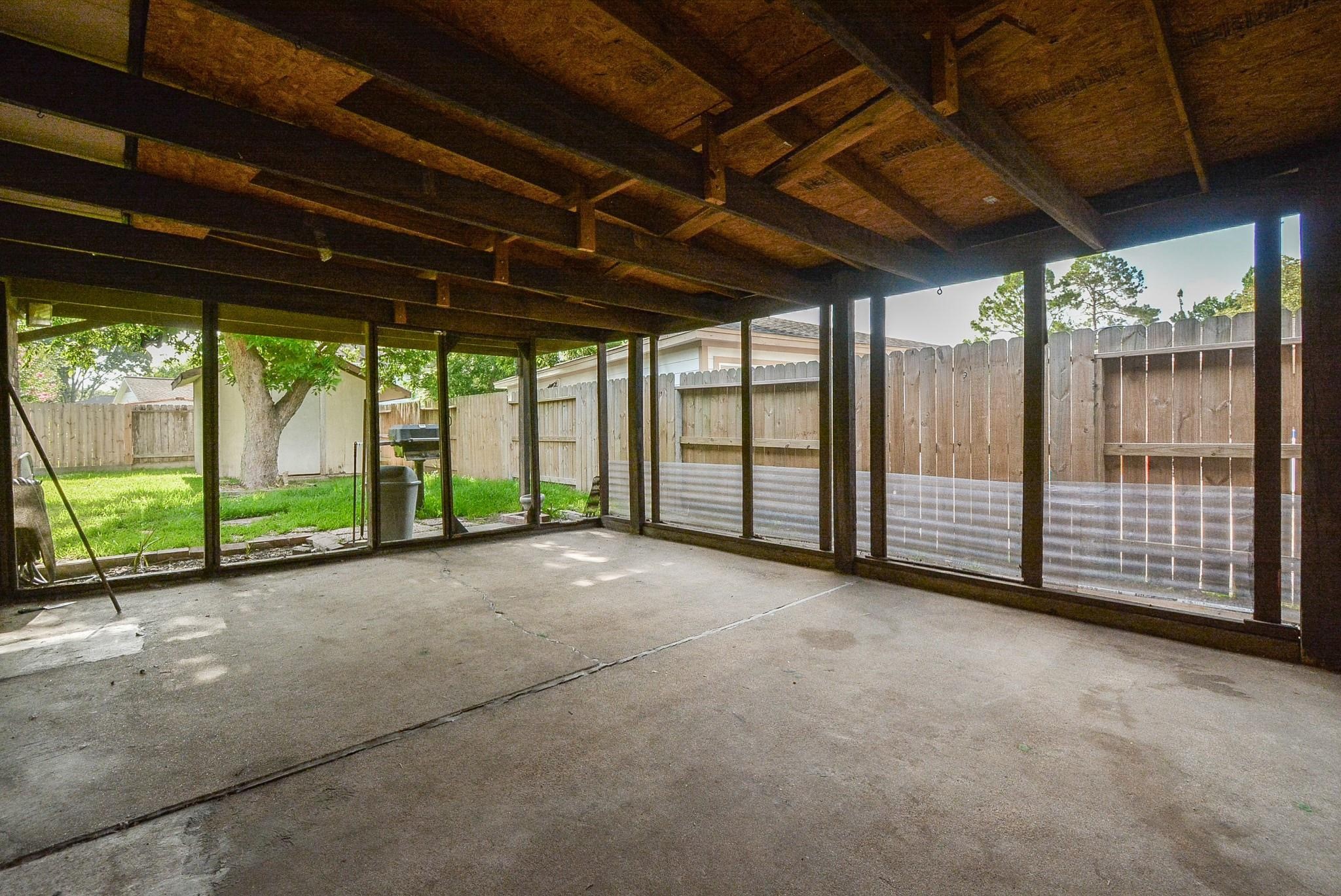 11915 N Hanworth Drive Property Photo 33