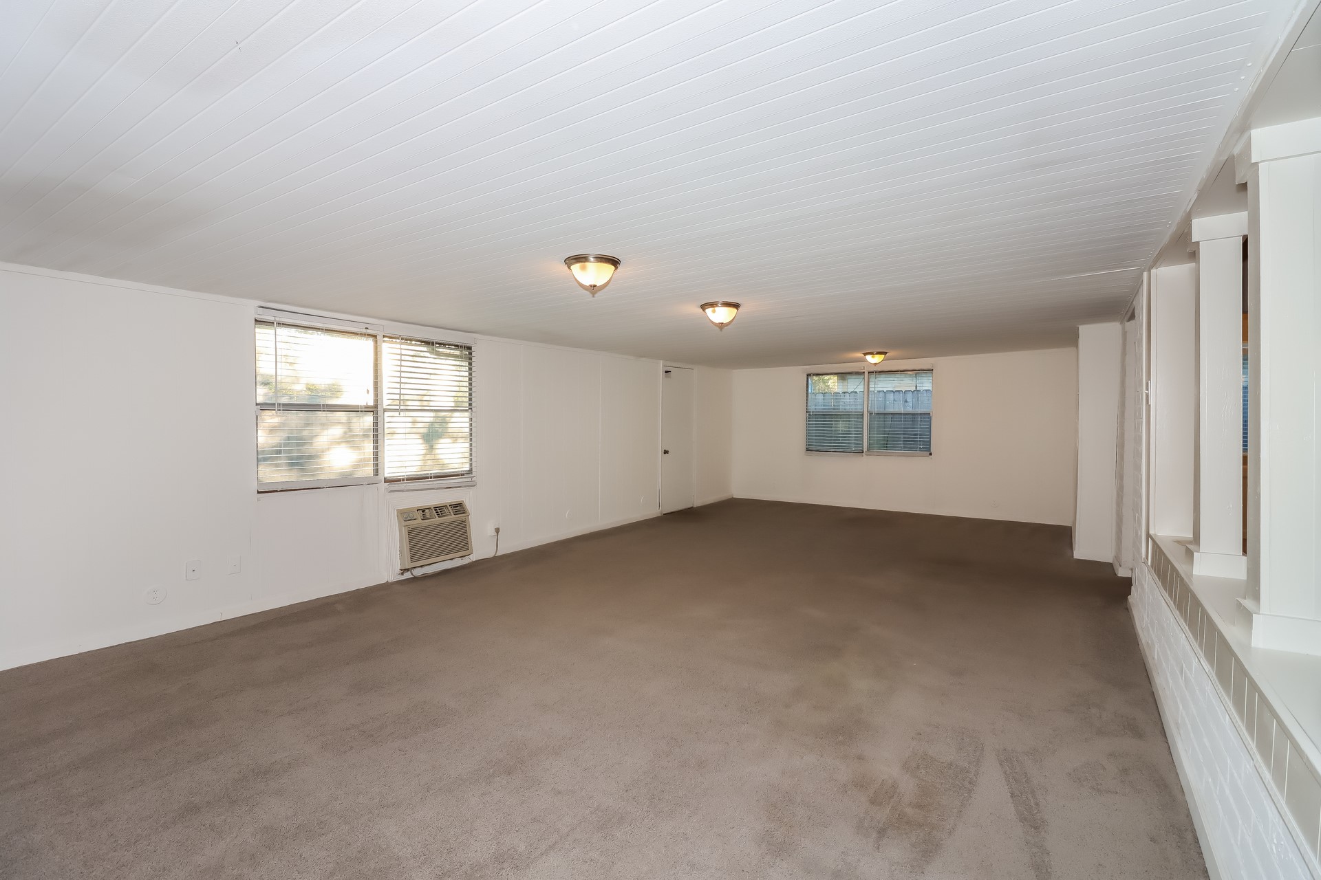 16310 Forest Bend Avenue Property Photo 8