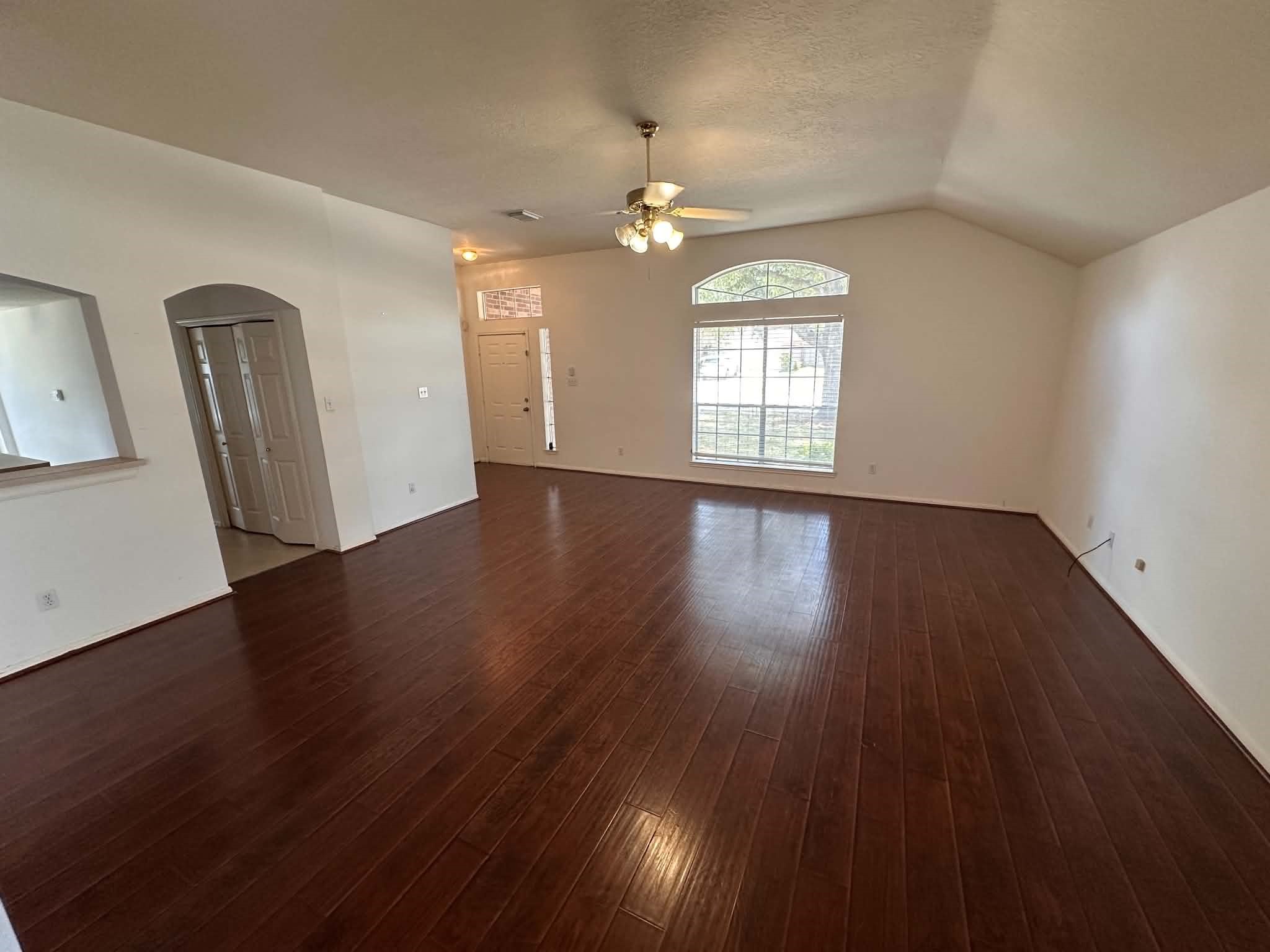 23706 Cansfield Way Property Photo 2