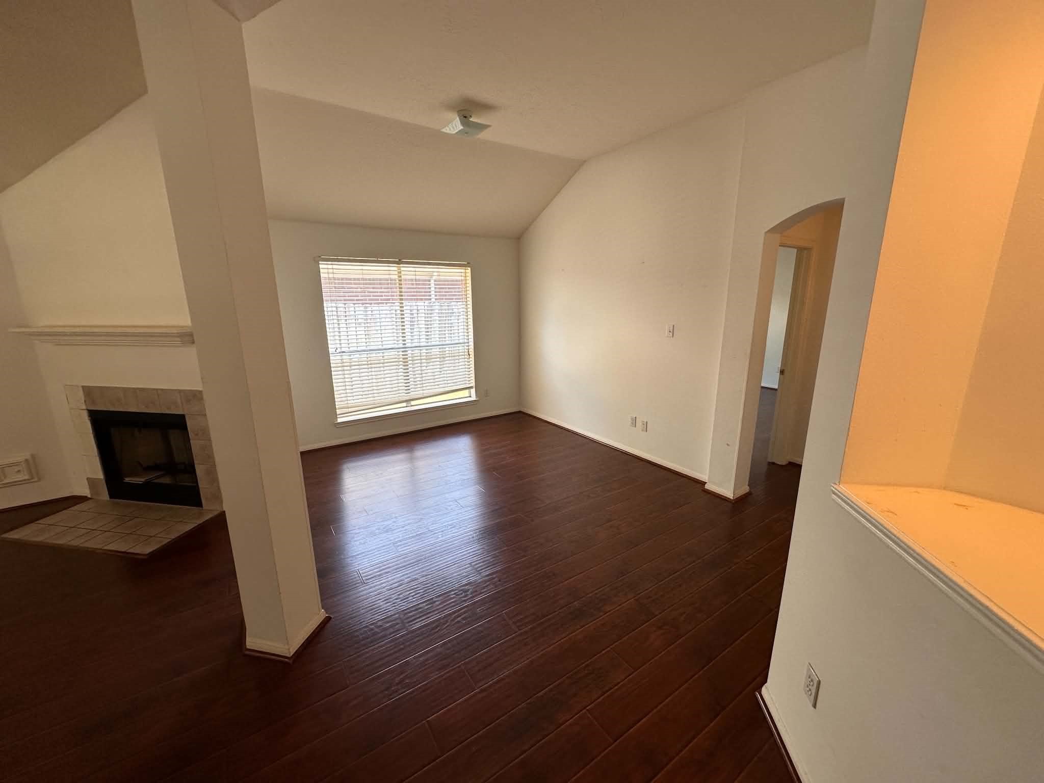 23706 Cansfield Way Property Photo 4