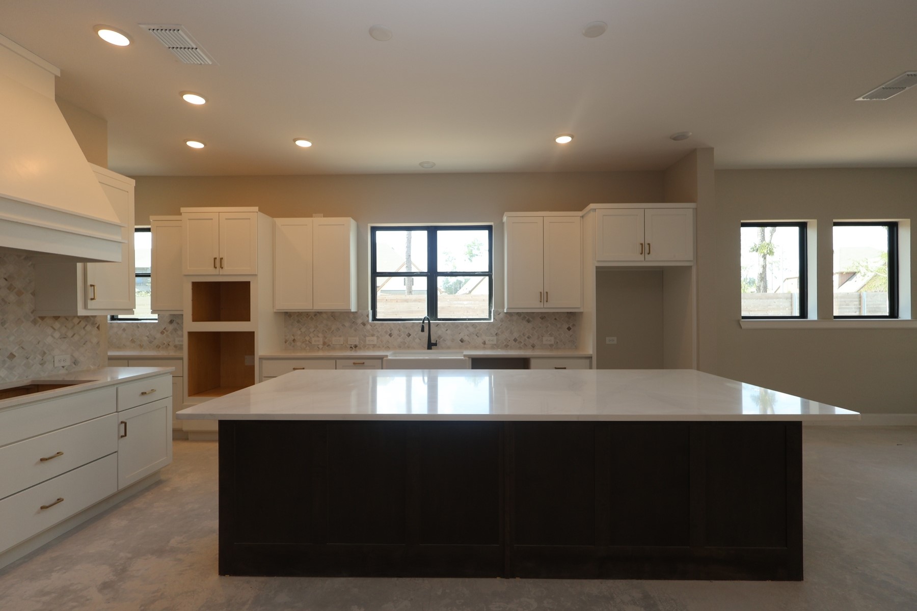 15807 Moran Meadow Street Property Photo 8