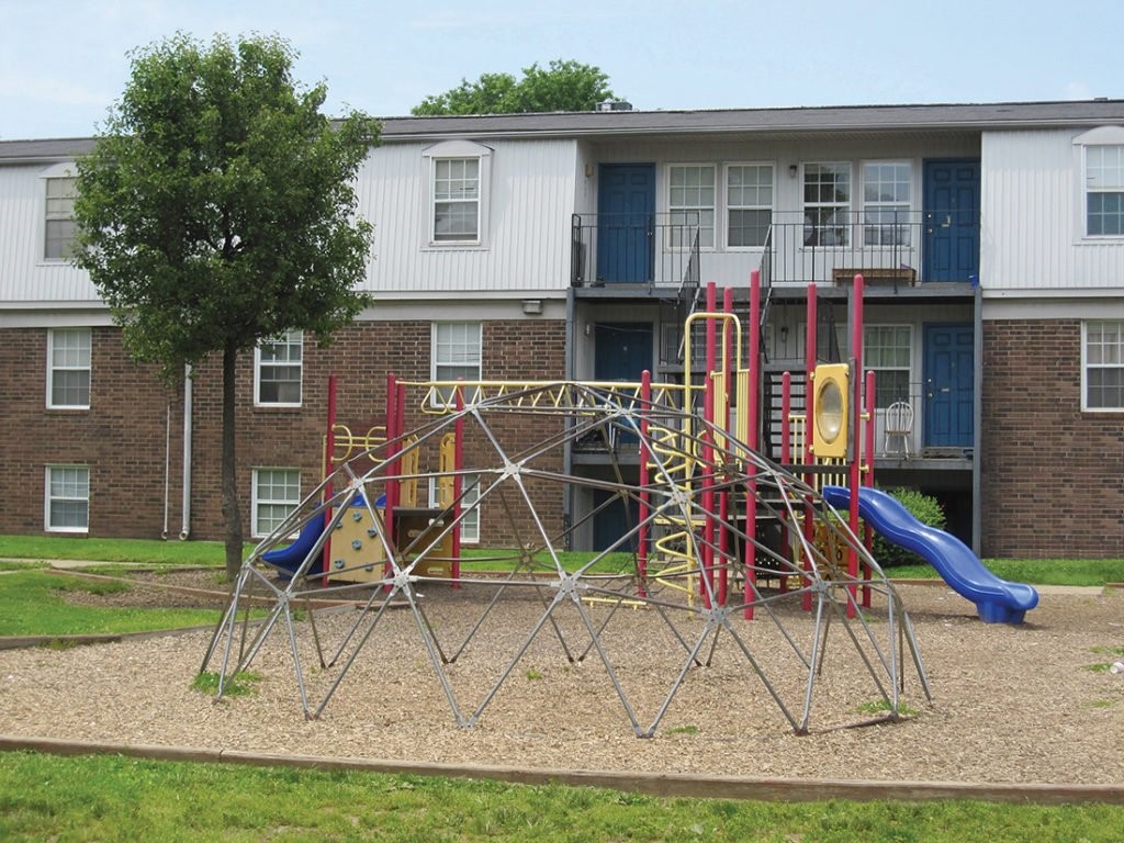 15491 401 Douglas Park Property Photo 4