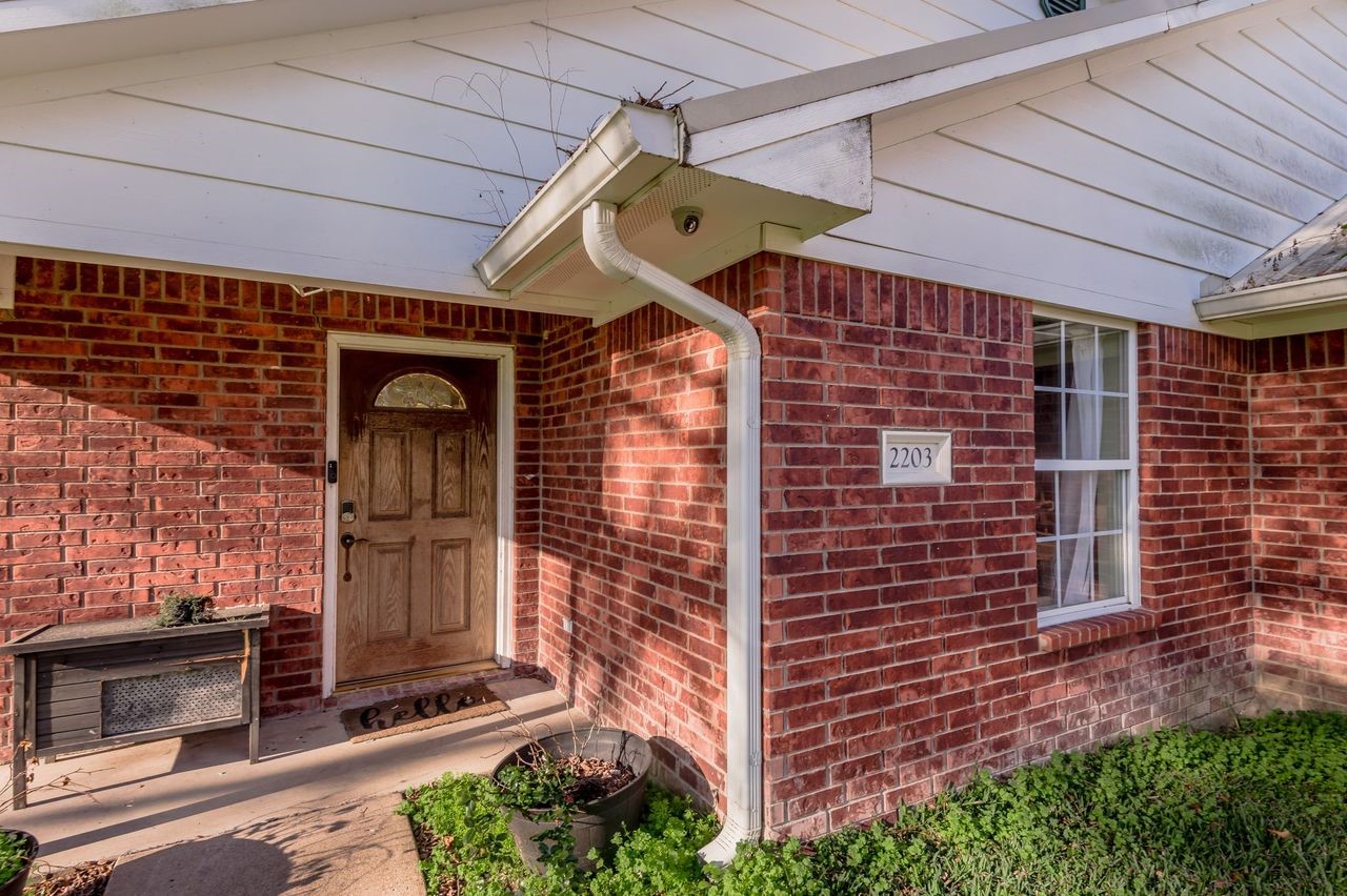 2203 Shannon Drive Property Photo 3