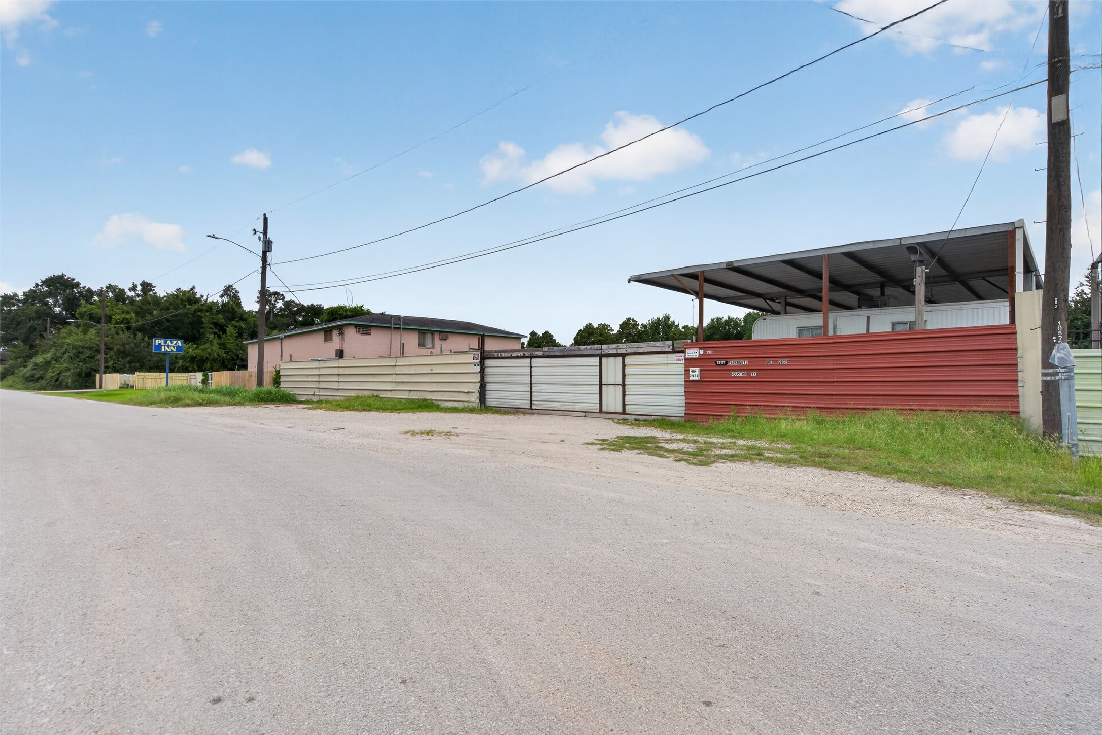 7521 Parkhurst Drive Property Photo 4