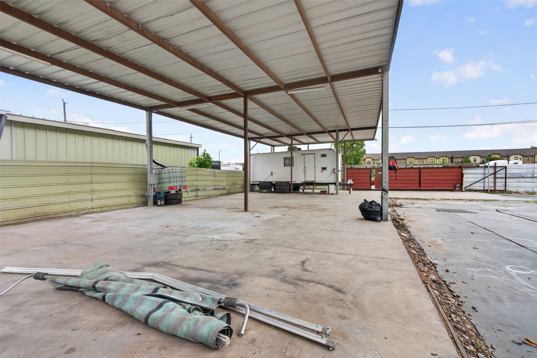 7521 Parkhurst Drive Property Photo 17