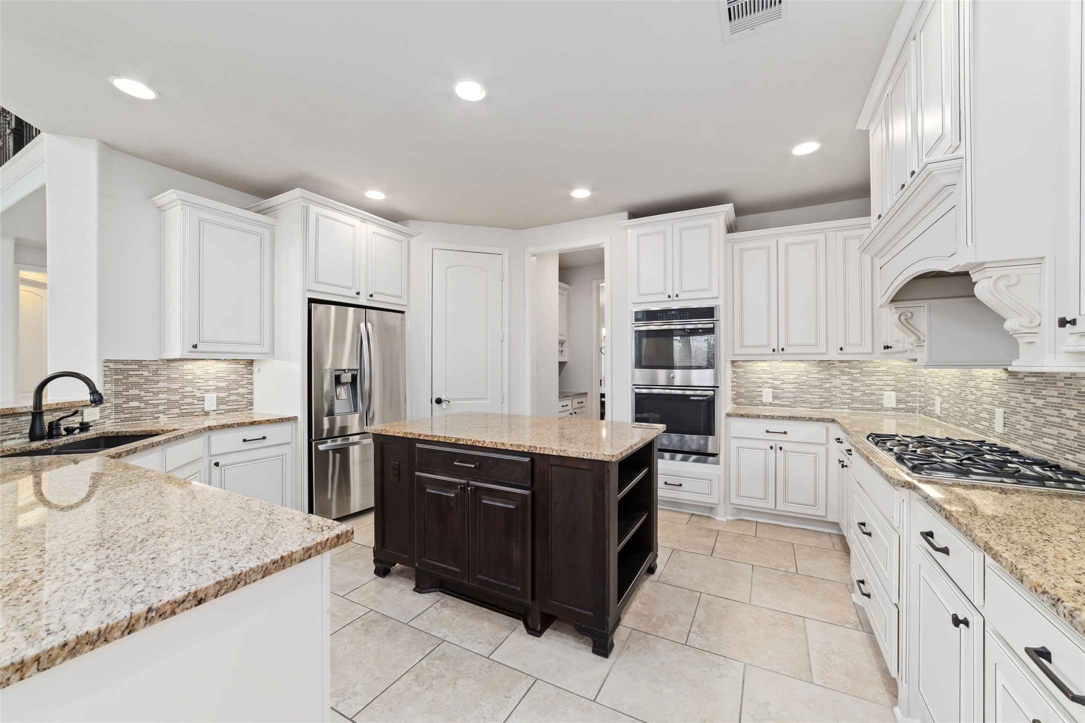 18538 Wade Creek Lane Property Photo 4