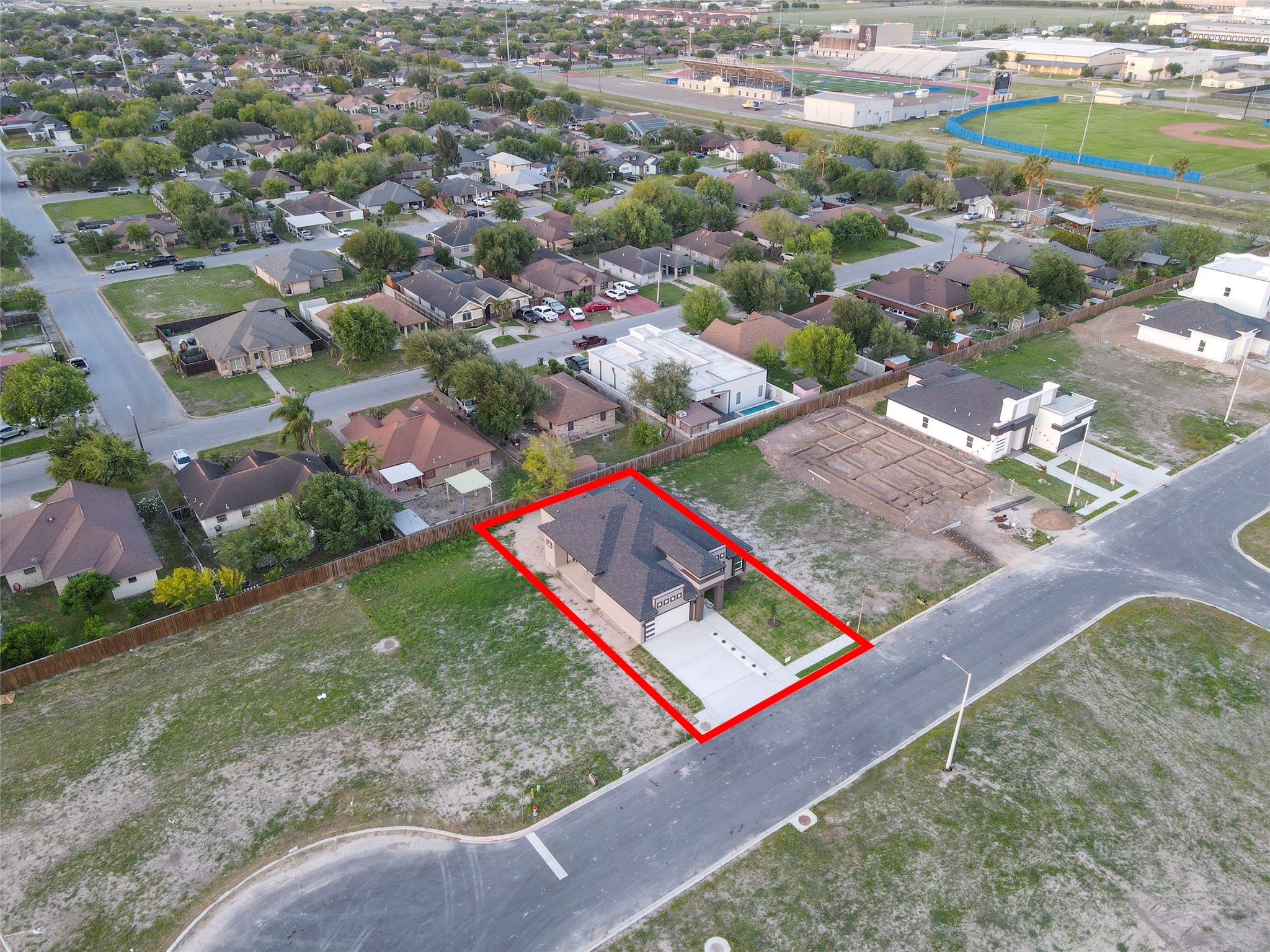 3007 E Ebano Avenue Property Photo 4